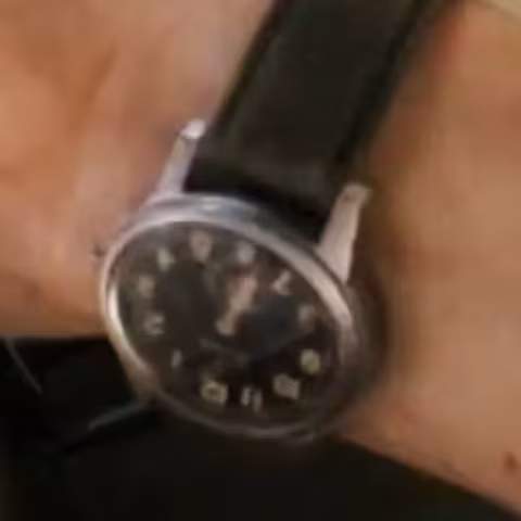 Bulova 96A102 close-up