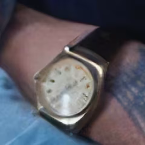 Rolex Oyster Perpetual Bubbleback close-up