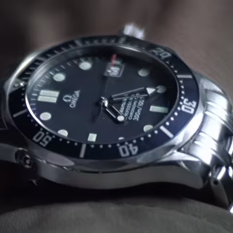 Omega Seamaster Professional 300M Chronometer close-up