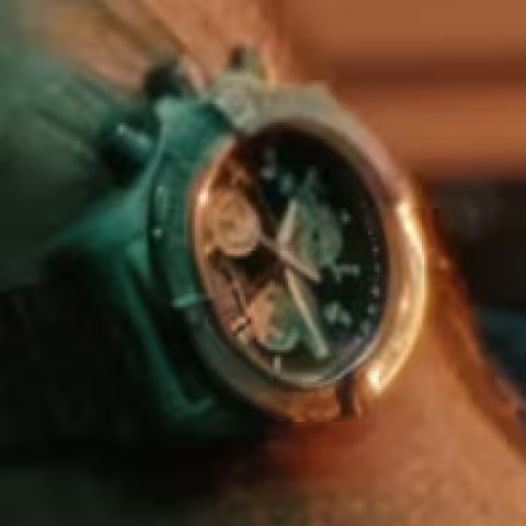 Breitling Colt close-up
