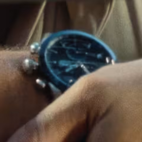 Oris Artix GT Chronograph close-up