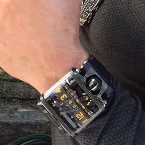 Devon Tread 1F close-up