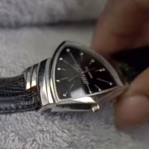 Hamilton Ventura close-up