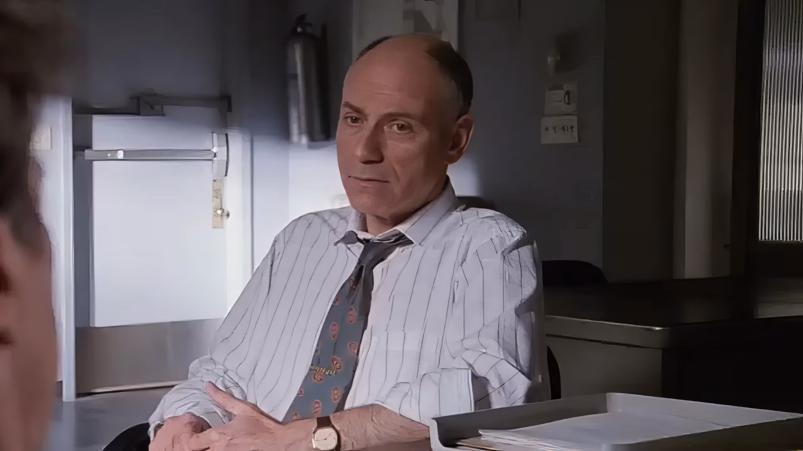 Alan Arkin wearing Unidentified watch in Glengarry Glen Ross