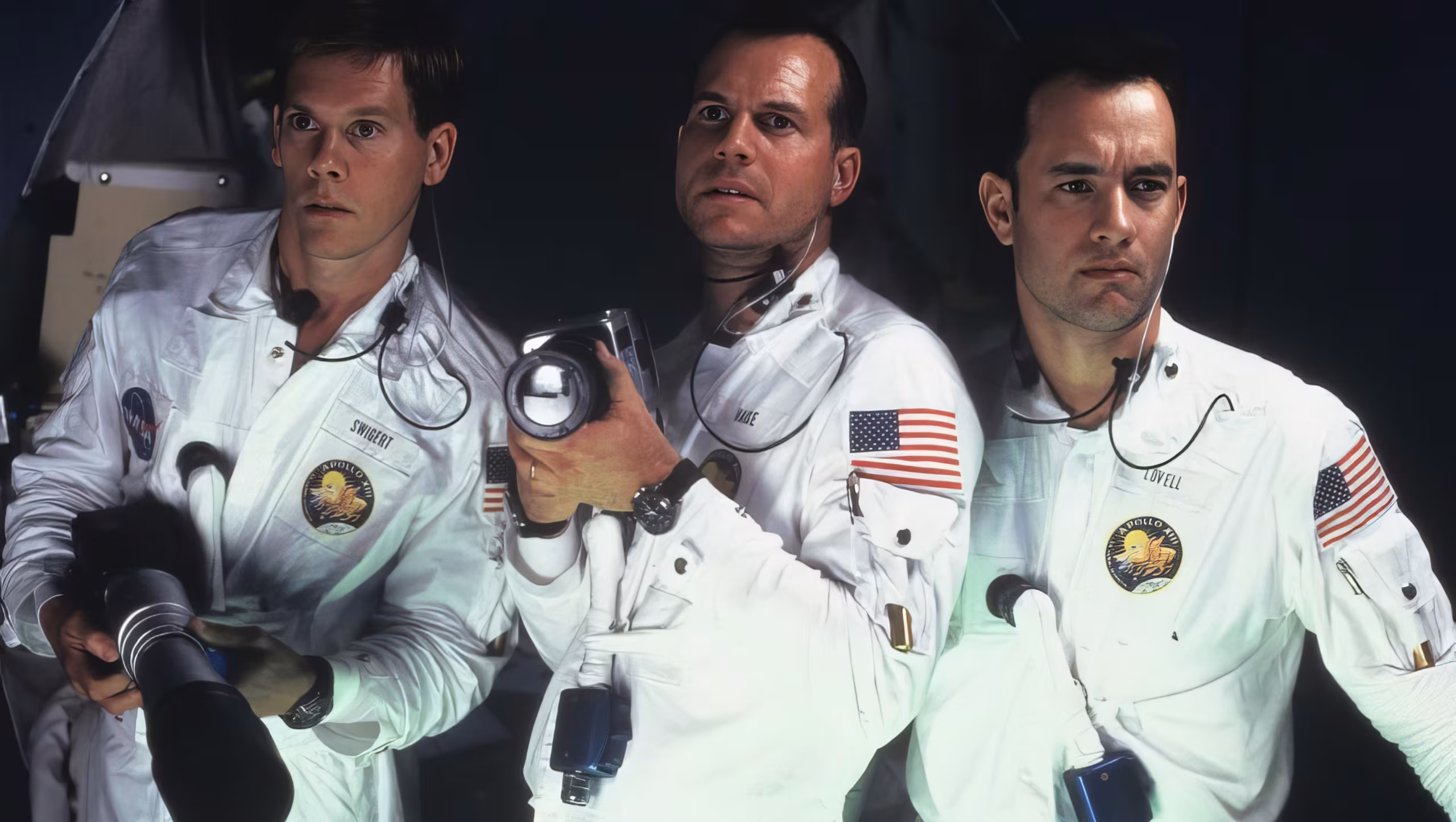 Kevin Bacon wearing Omega Speedmaster in Apollo 13