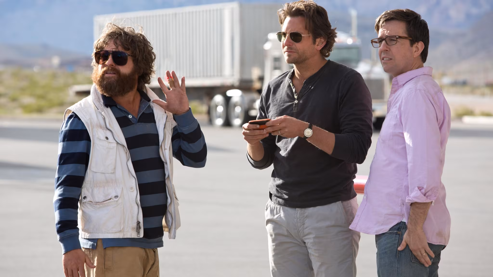 Bradley Cooper wearing Unidentified Watch in The Hangover Part III
