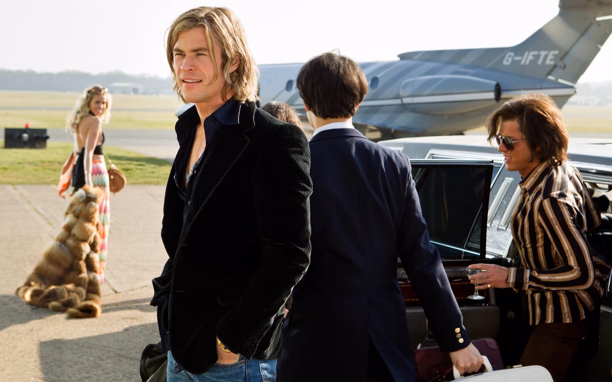 Chris Hemsworth wearing Heuer Carrera 1158 in Rush