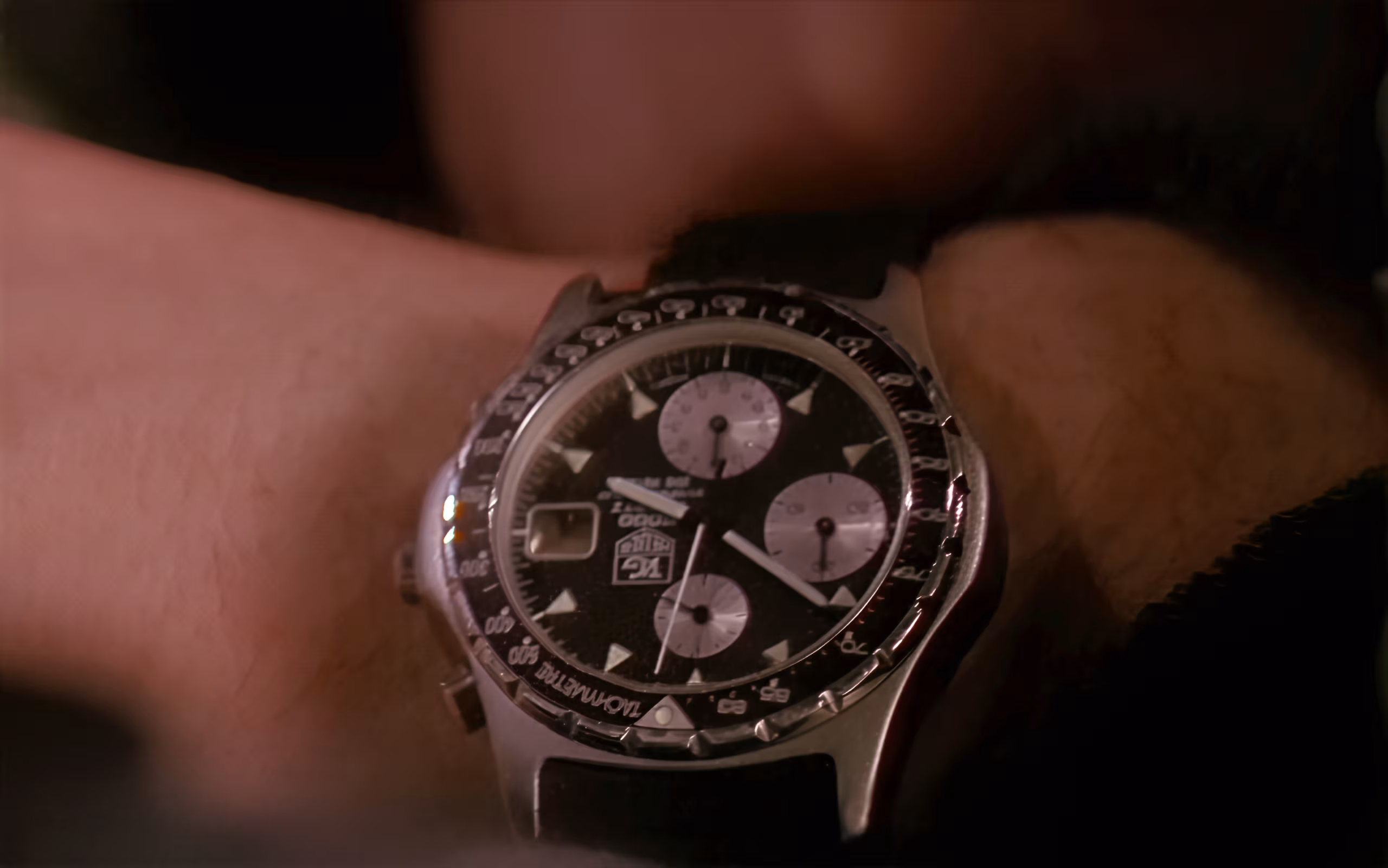John Costelloe wearing TAG Heuer 2000 Series in Die Hard 2