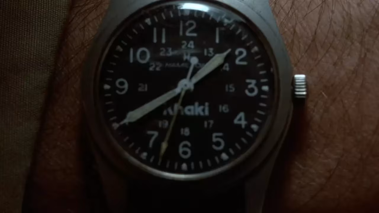 Griffin Dunne wearing Hamilton Khaki Field in After Hours