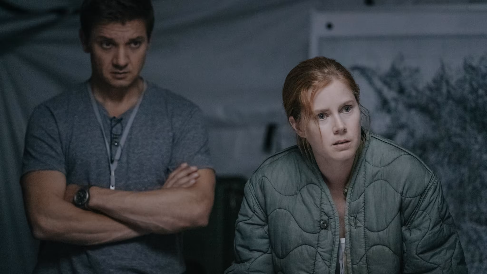 Jeremy Renner wearing Victorinox Airboss in Arrival