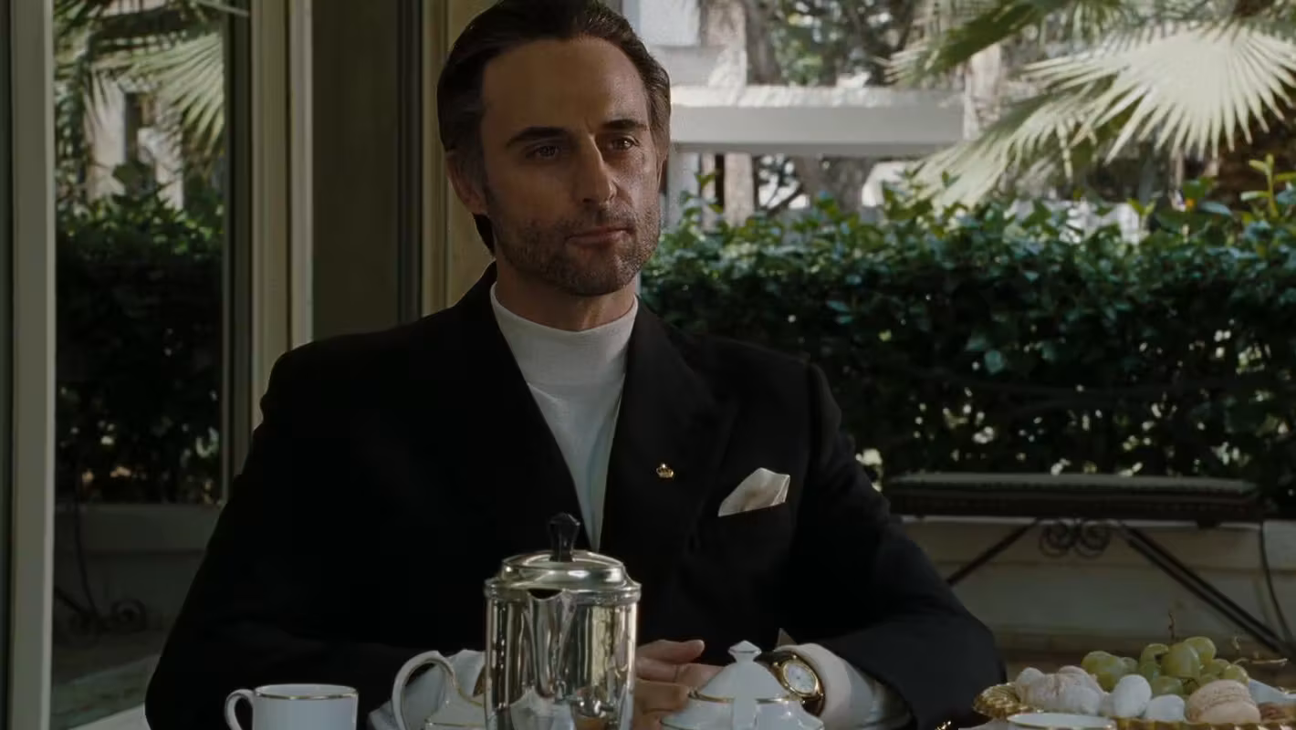 Mark Strong wearing Unidentified watch in Body of Lies