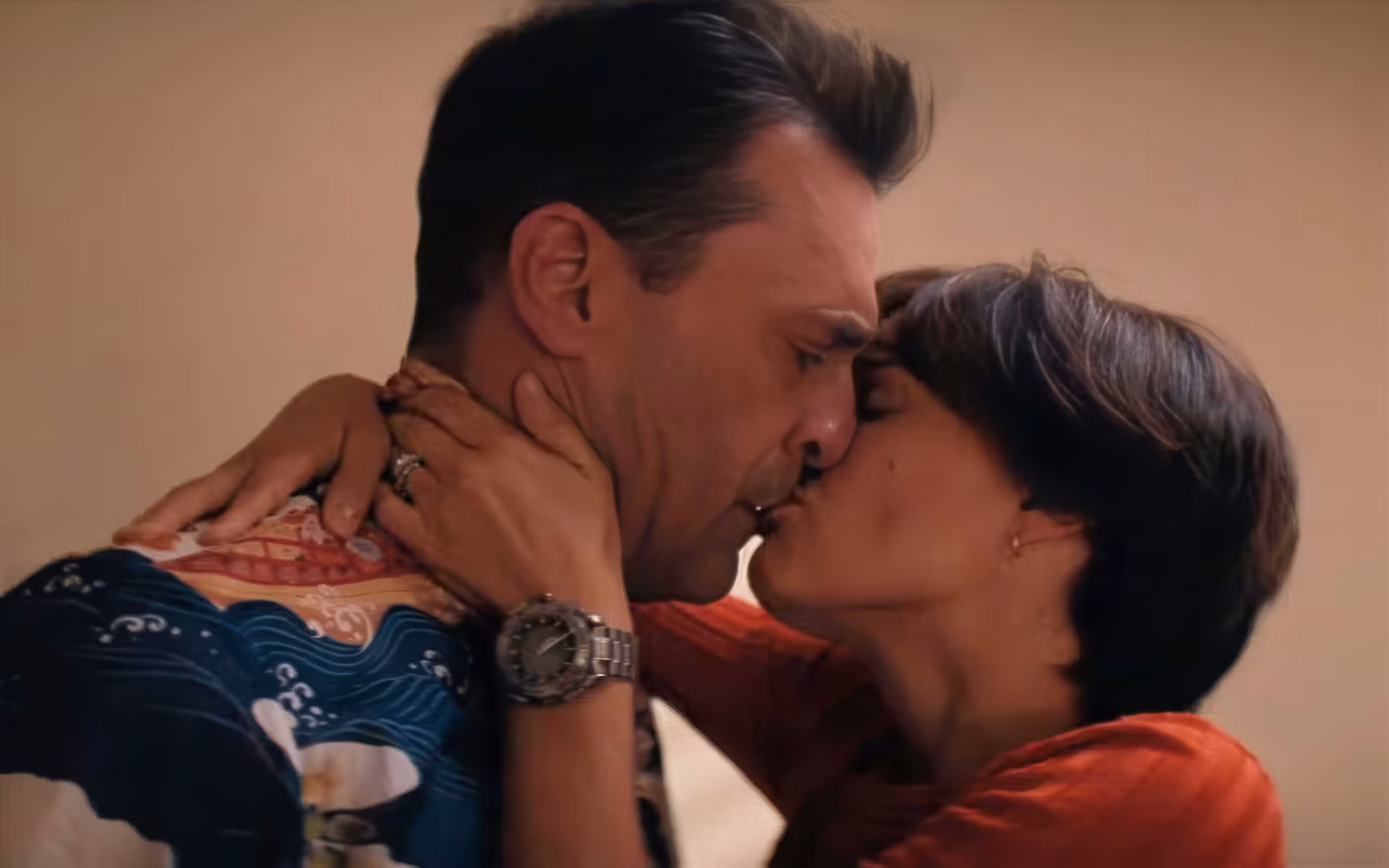 Natalie Portman wearing Omega Speedmaster X-33 in Lucy in the Sky