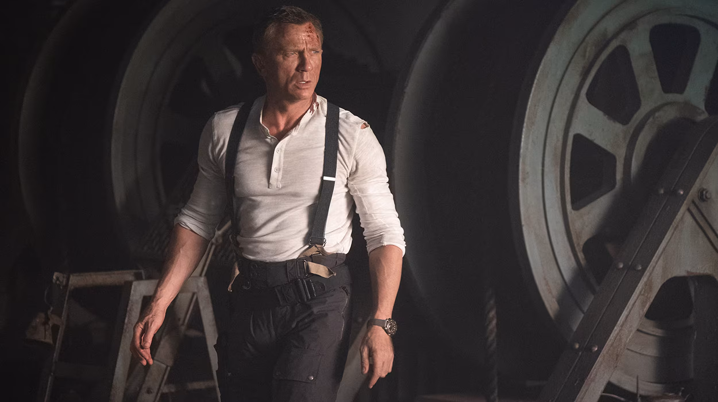 Daniel Craig wearing Omega Seamaster in No Time to Die
