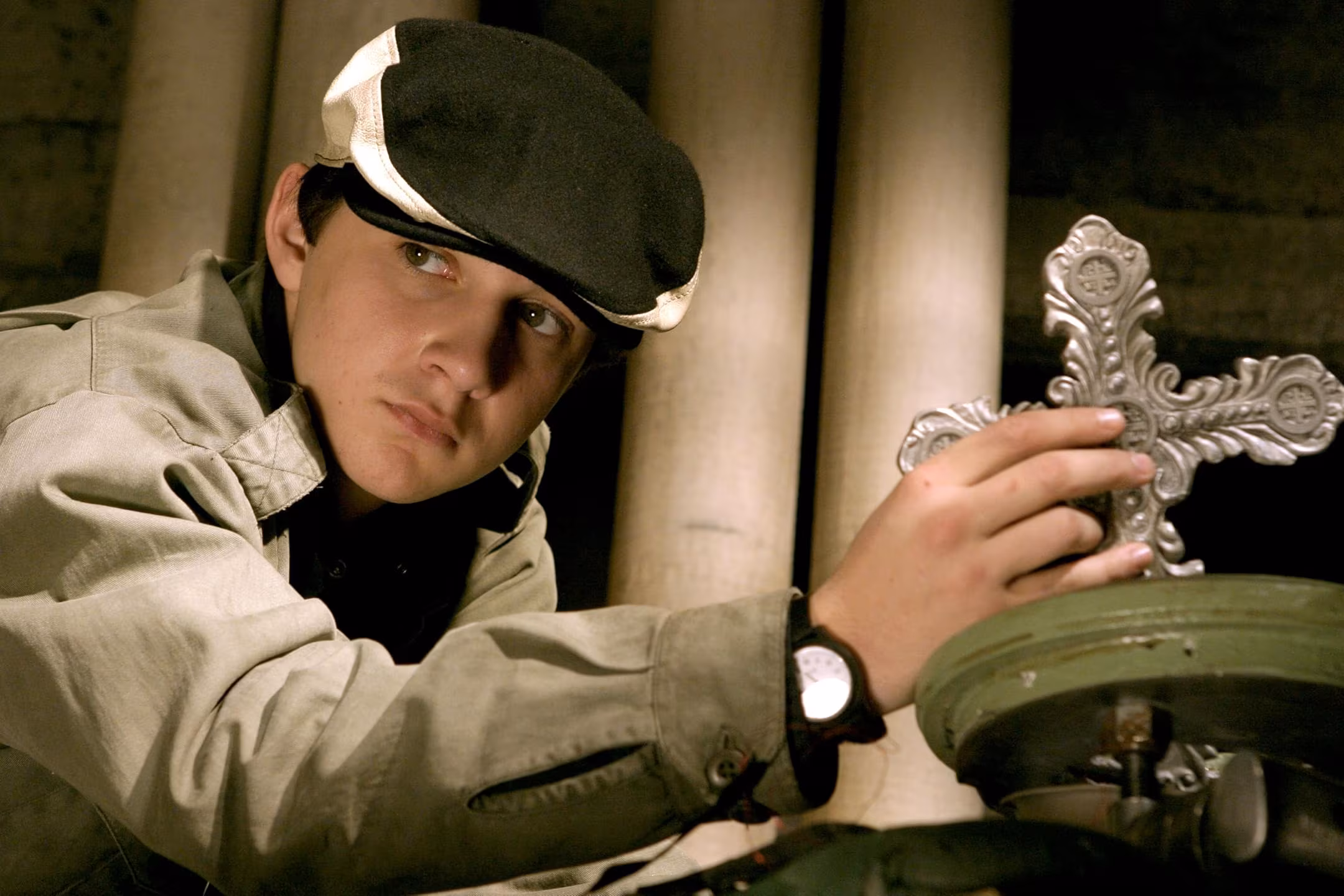 Shia LaBeouf wearing Unidentified Watch in Constantine