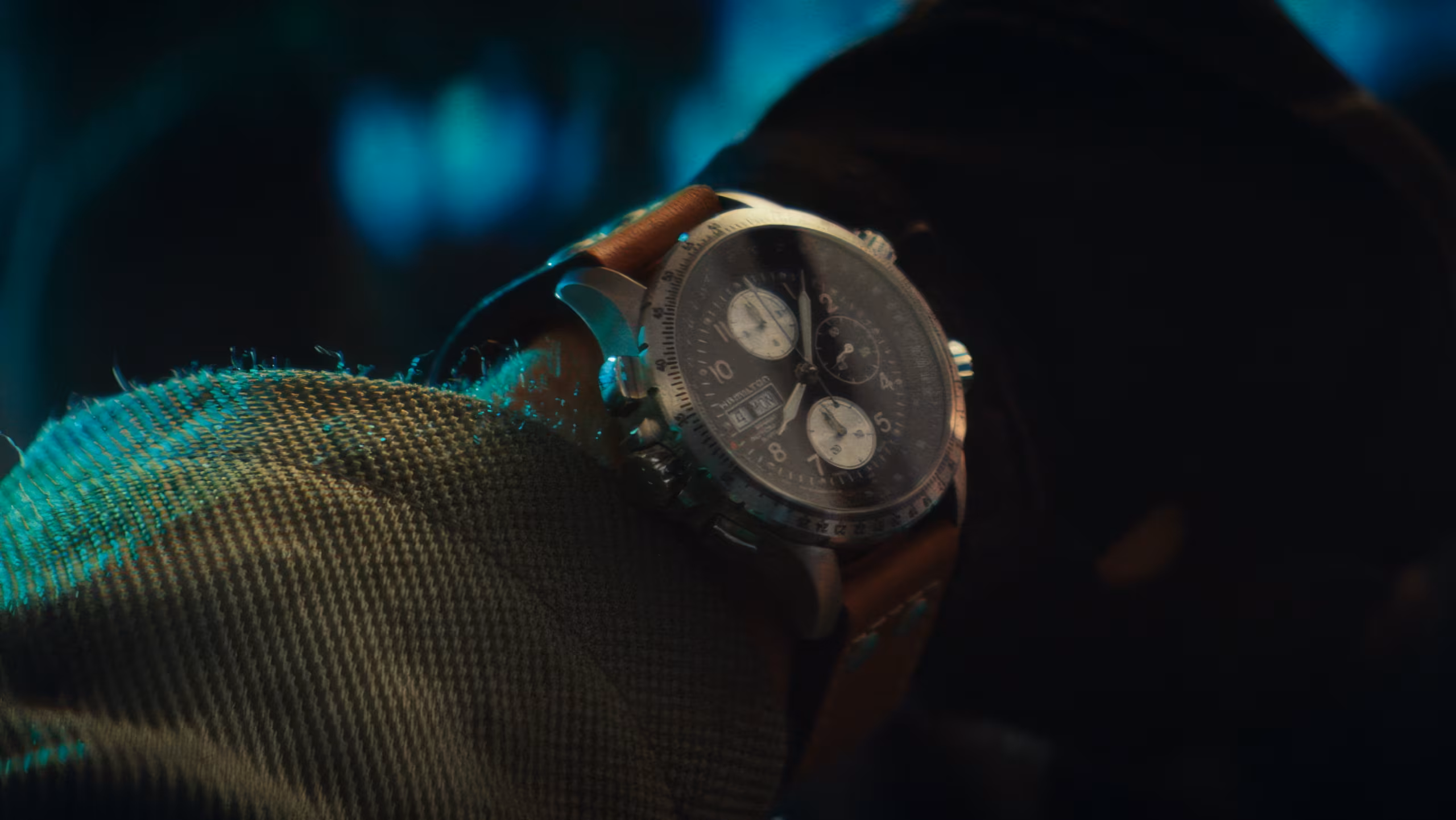 Liam Hemsworth wearing Hamilton Khaki X-Wind in Independence Day: Resurgence