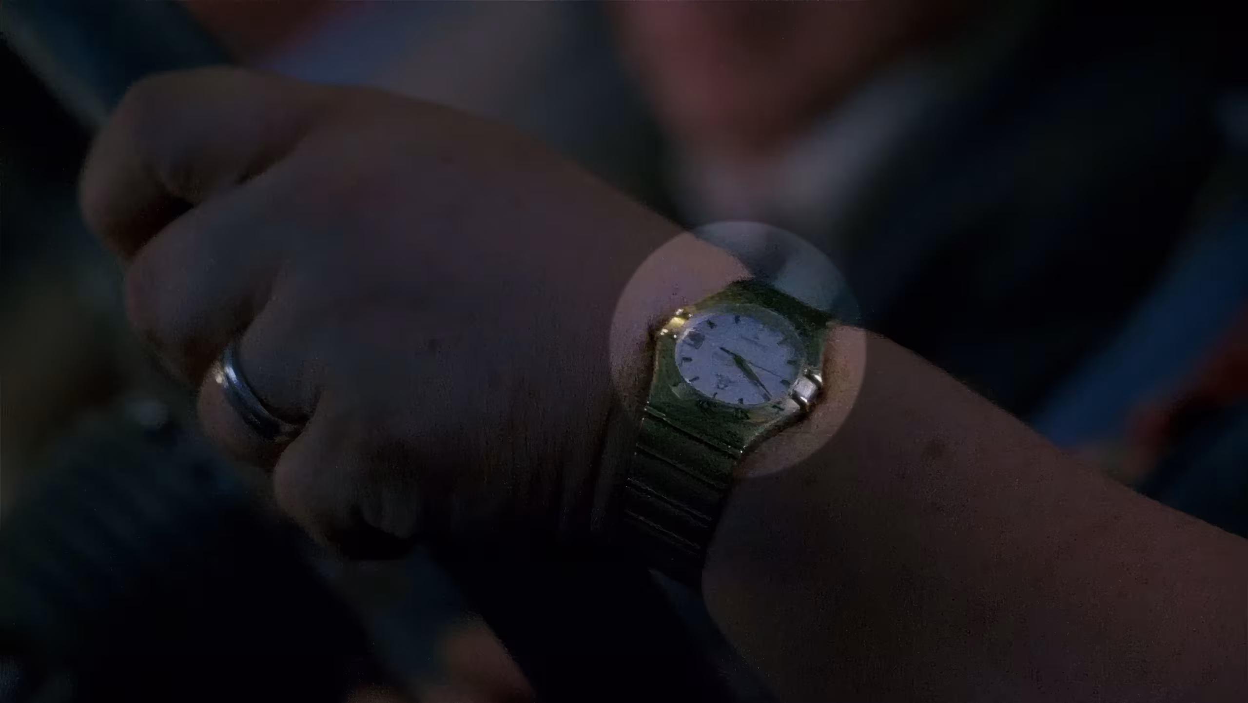 Conchata Ferrell wearing Omega Constellation in My Fellow Americans