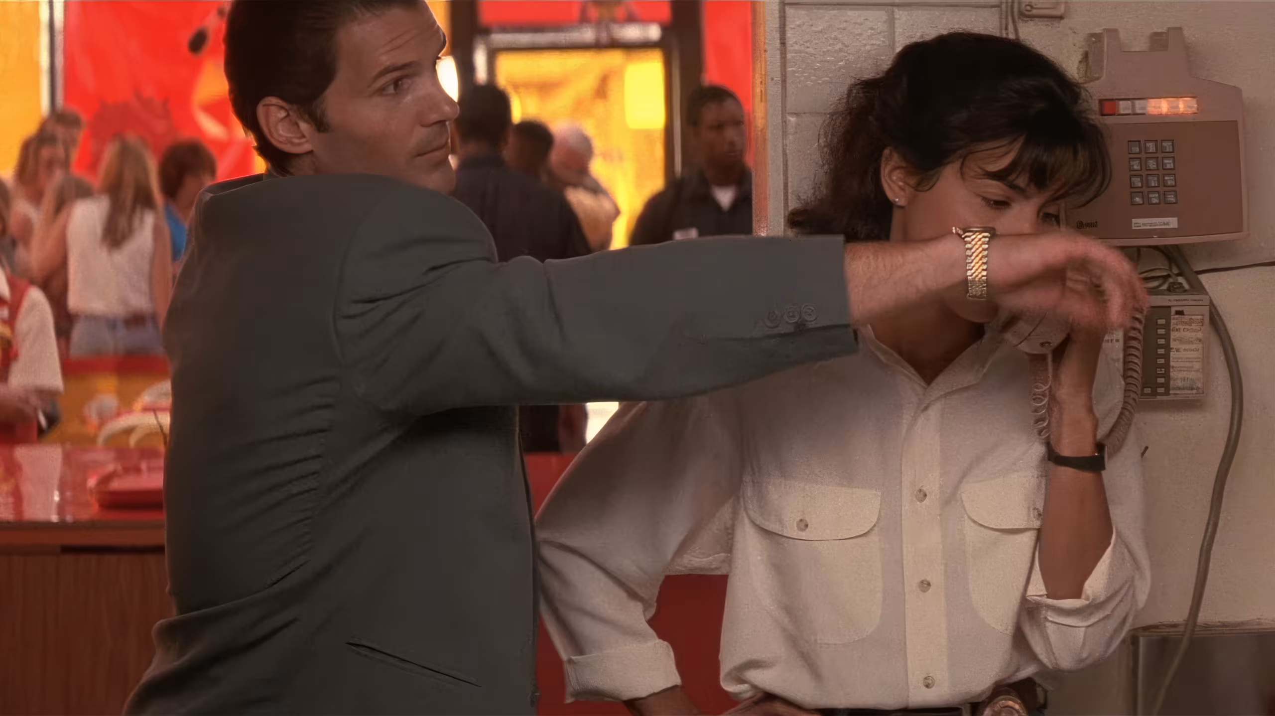 D.W. Moffett wearing Unidentified watch in Falling Down