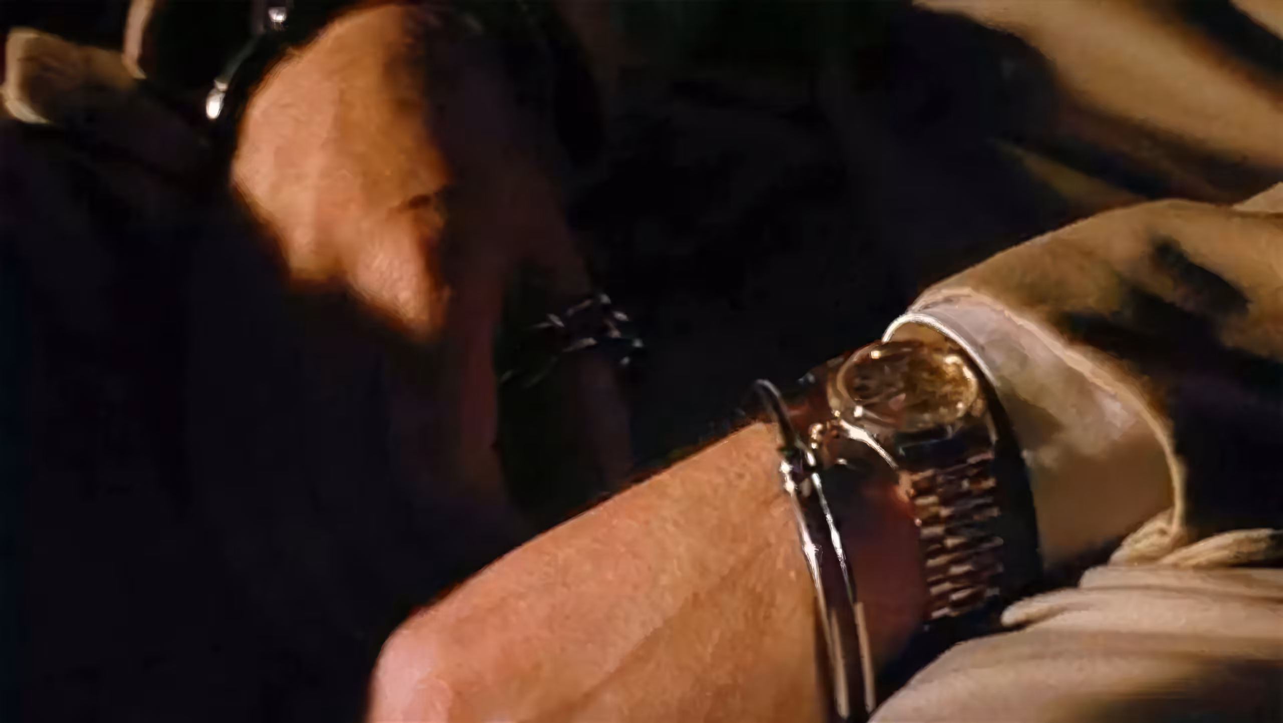 Franco Nero wearing Unidentified watch in Die Hard 2