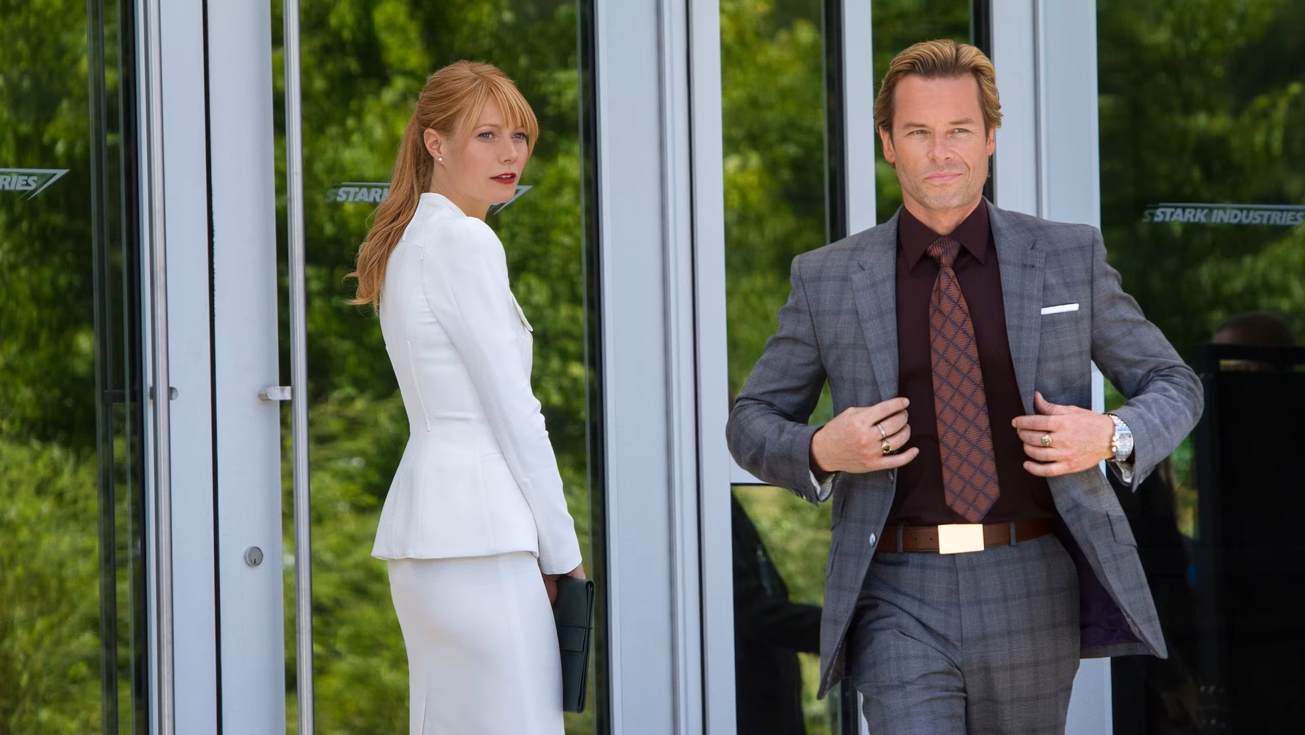 Guy Pearce wearing Unidentified Watch in Iron Man 3