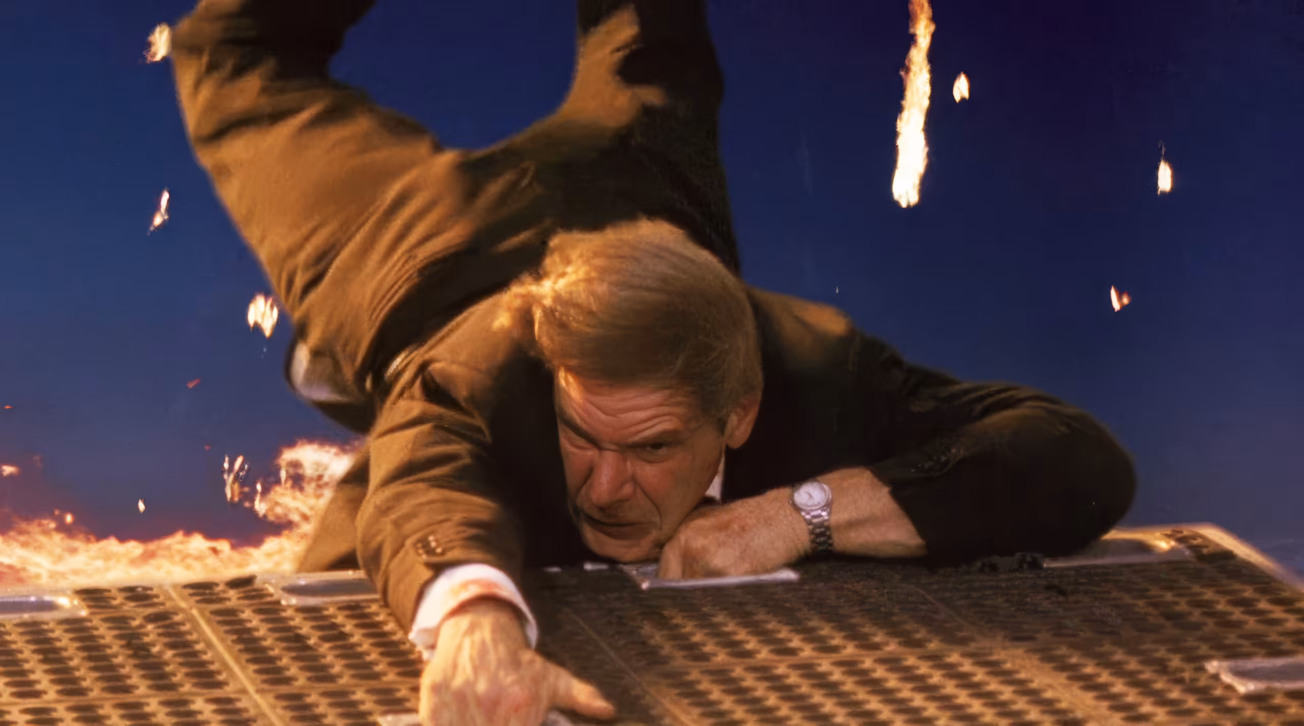 Harrison Ford wearing Unidentified Watch in Air Force One