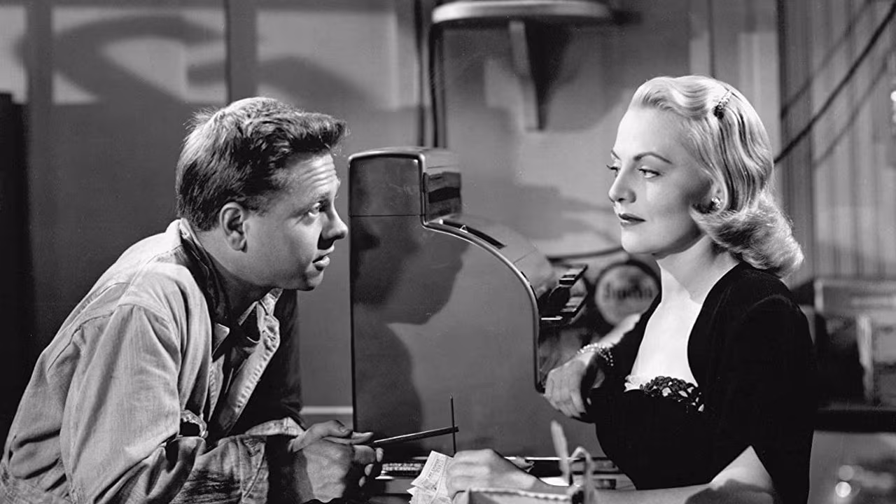 Mickey Rooney wearing Unidentified watch in Quicksand