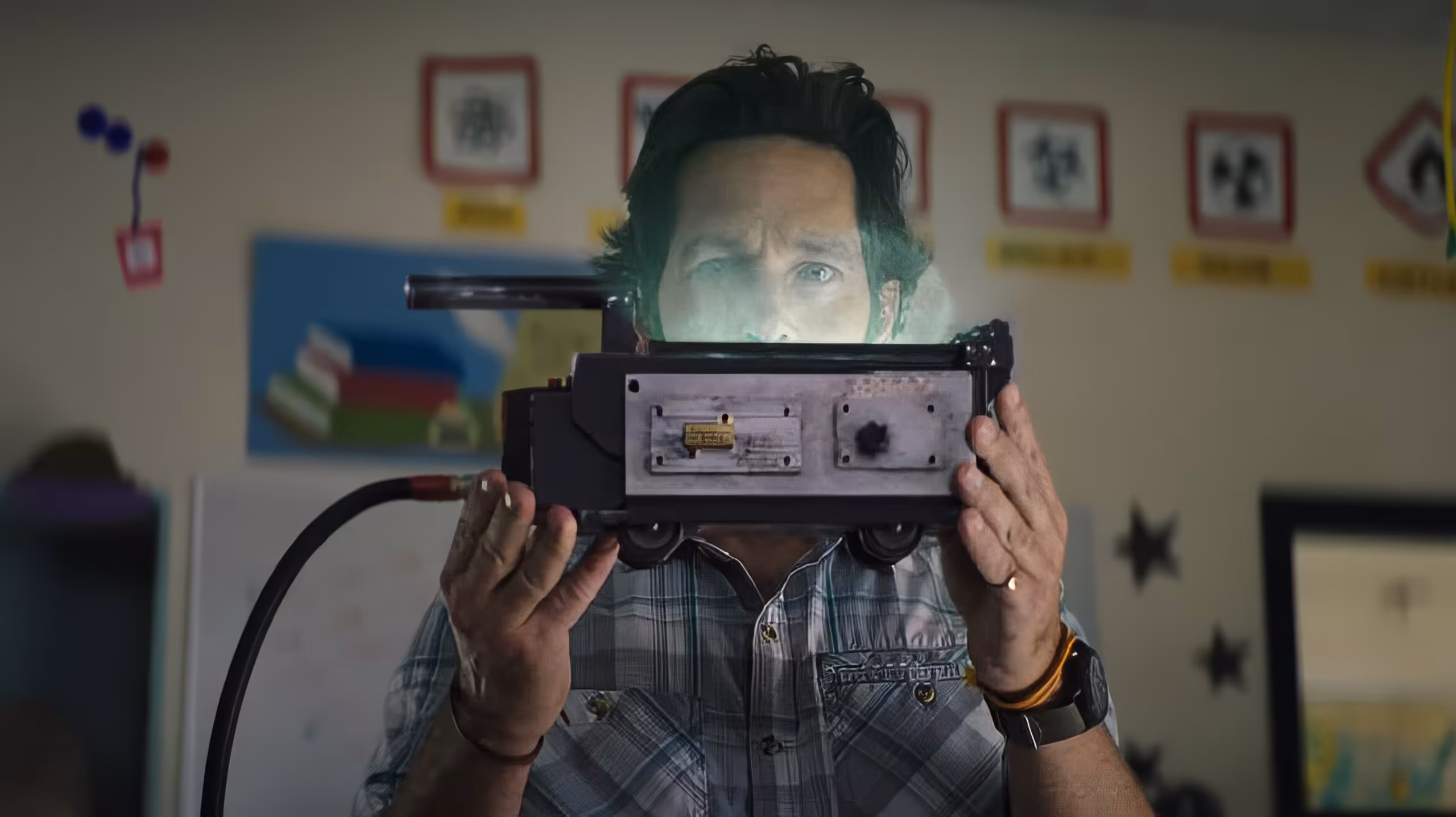 Paul Rudd wearing Timex Expedition Gallatin in Ghostbusters: Afterlife