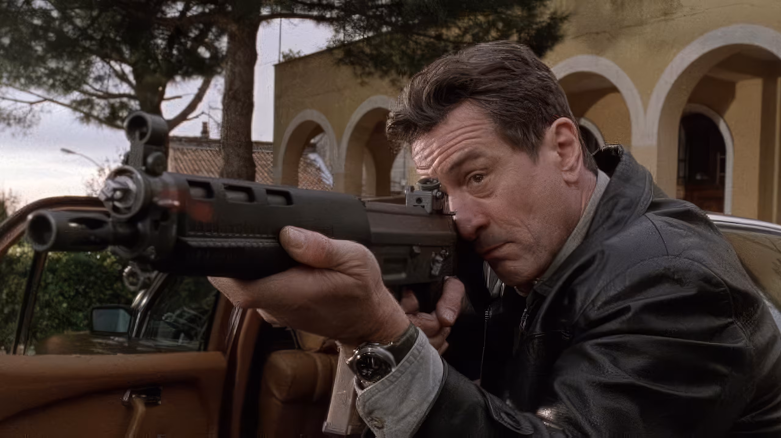 Robert De Niro wearing Jardur Bezelmeter 950 in Ronin