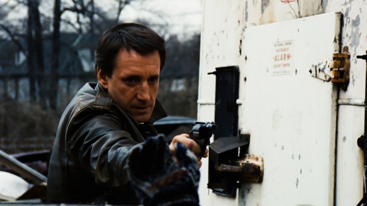 Roy Scheider wearing Unidentified watch in The Seven-Ups
