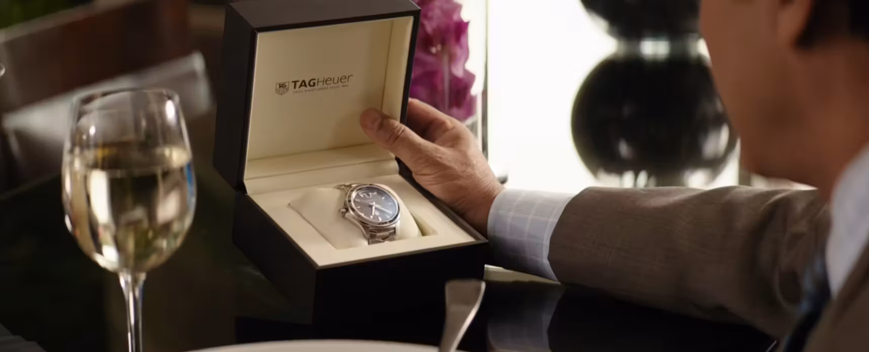 Oscar Nuñez wearing TAG Heuer Link in Baywatch