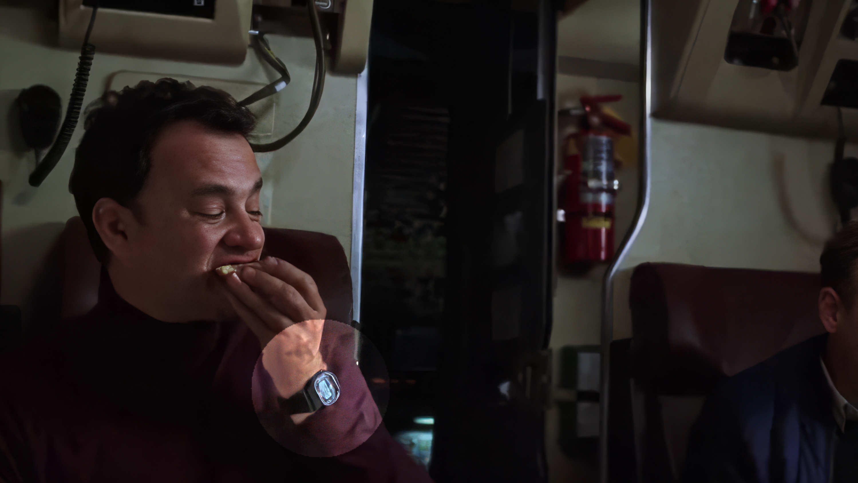 Tom Hanks wearing Casio G-Shock in Cast Away