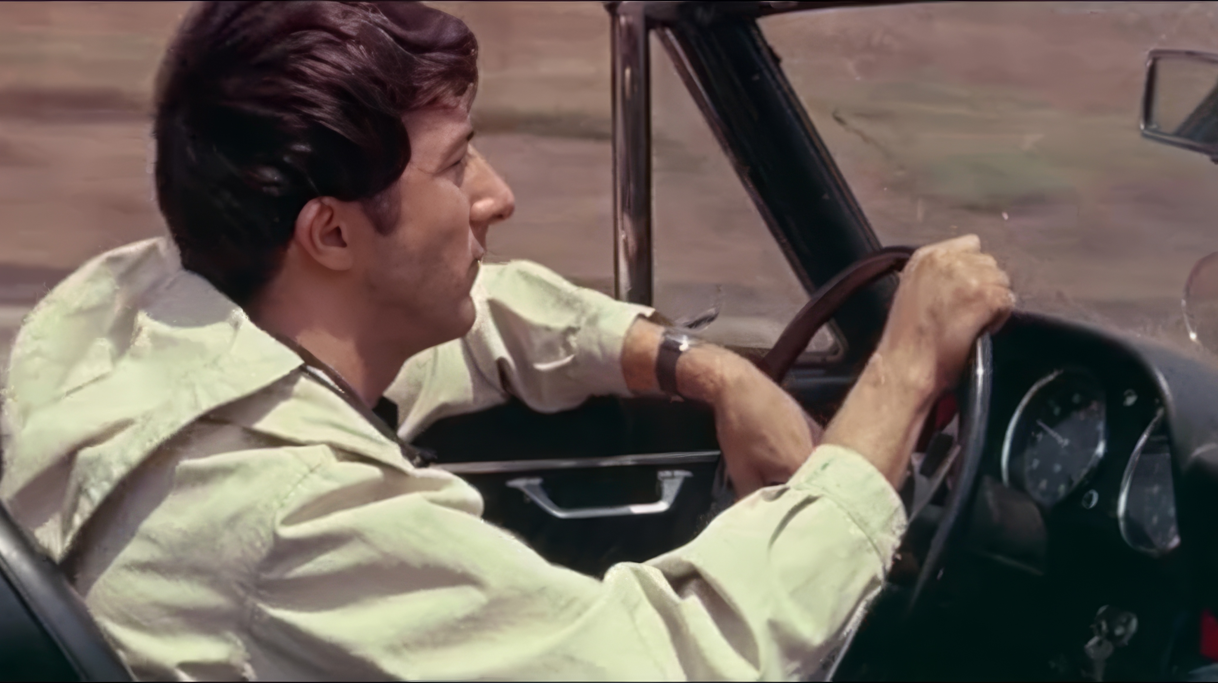 Dustin Hoffman wearing Unidentified watch in The Graduate