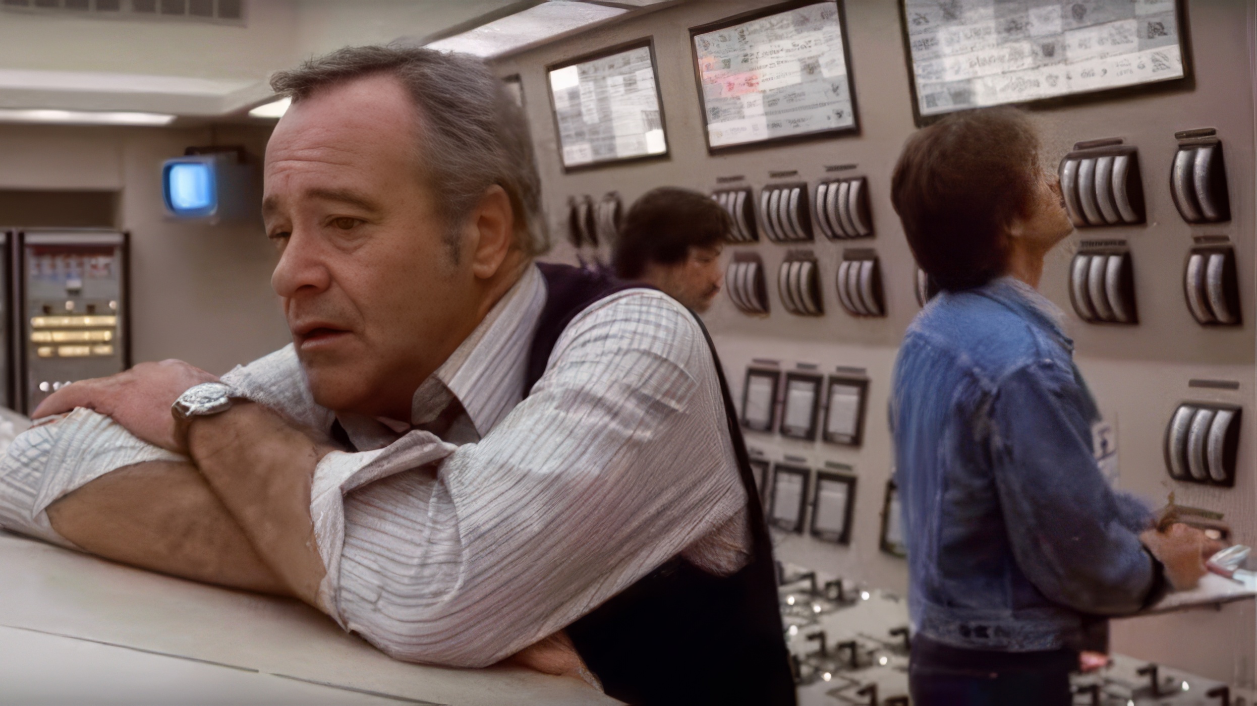 Jack Lemmon wearing Unidentified watch in The China Syndrome