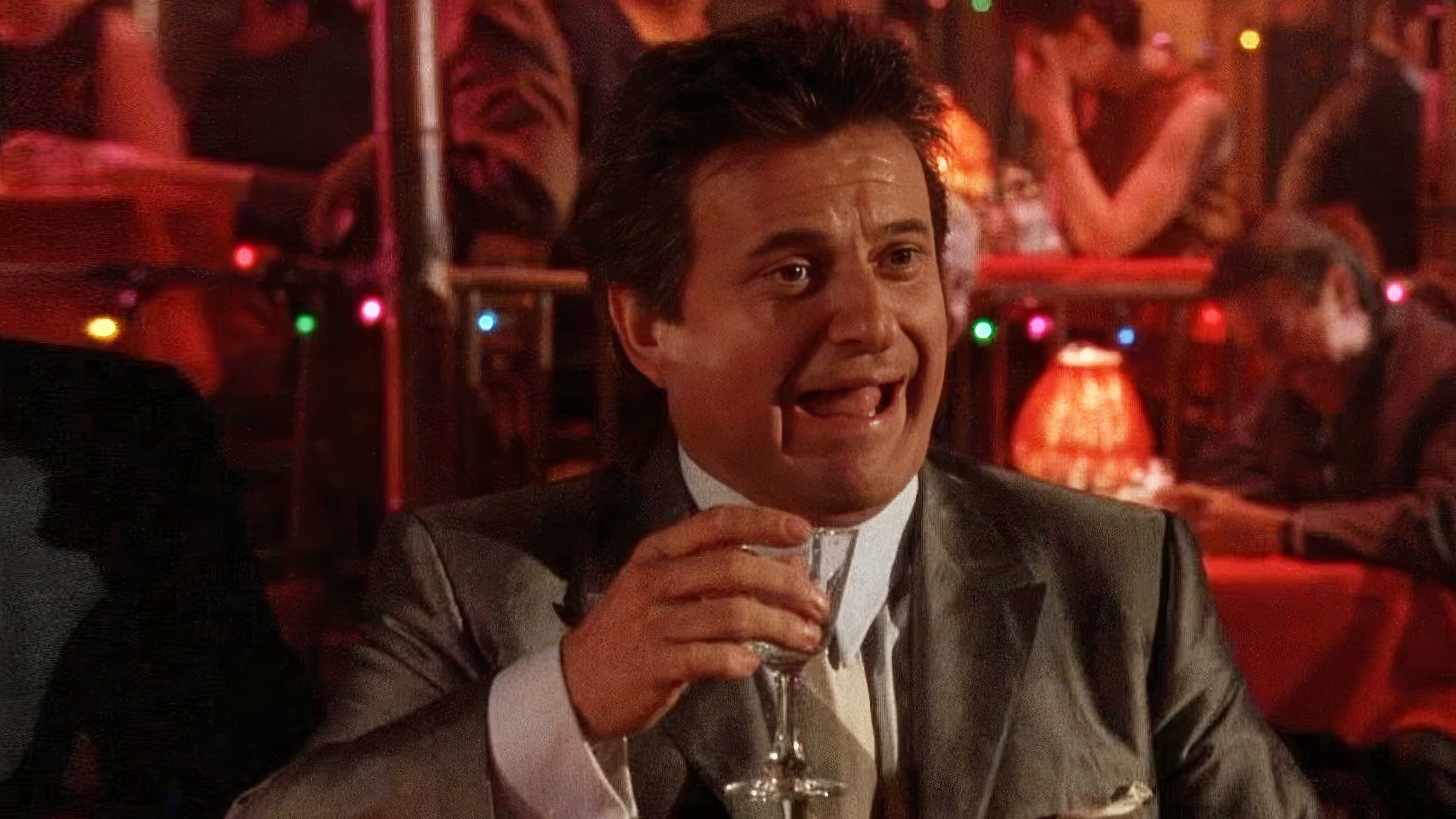 Joe Pesci wearing Unidentified Watch in Goodfellas
