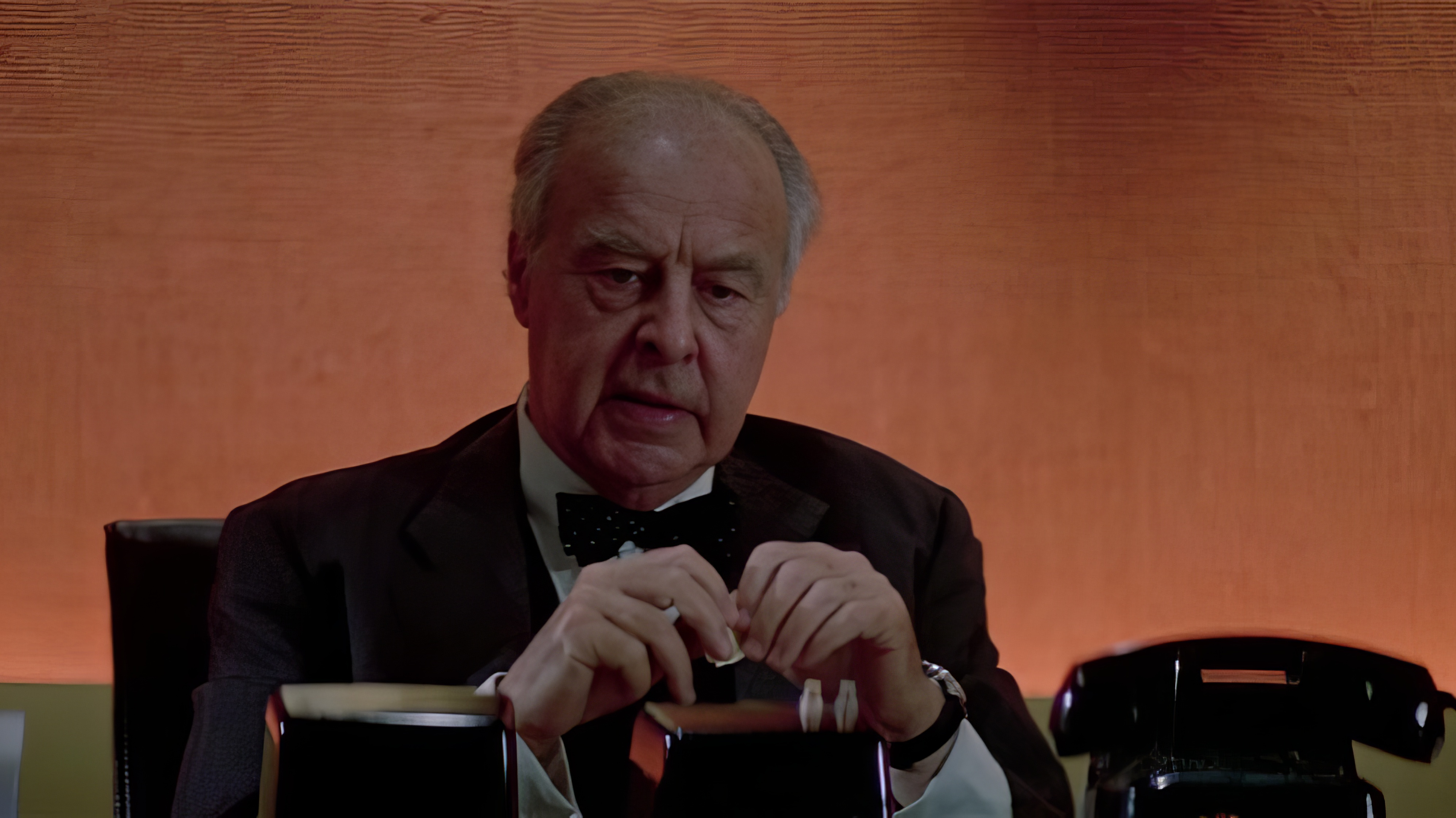 John Houseman wearing Unidentified watch in Three Days of the Condor
