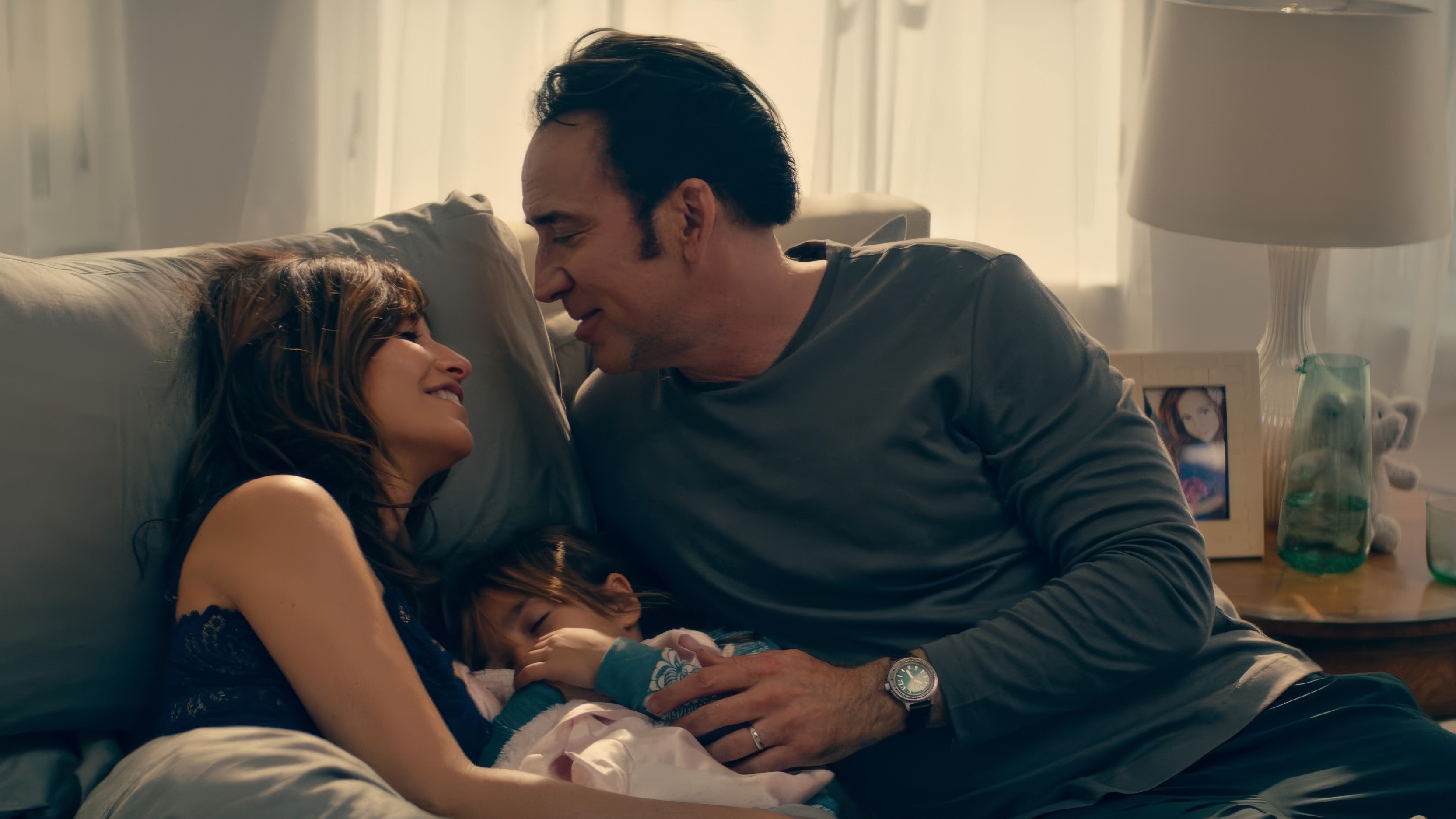 Nicolas Cage wearing Unidentified watch in Inconceivable