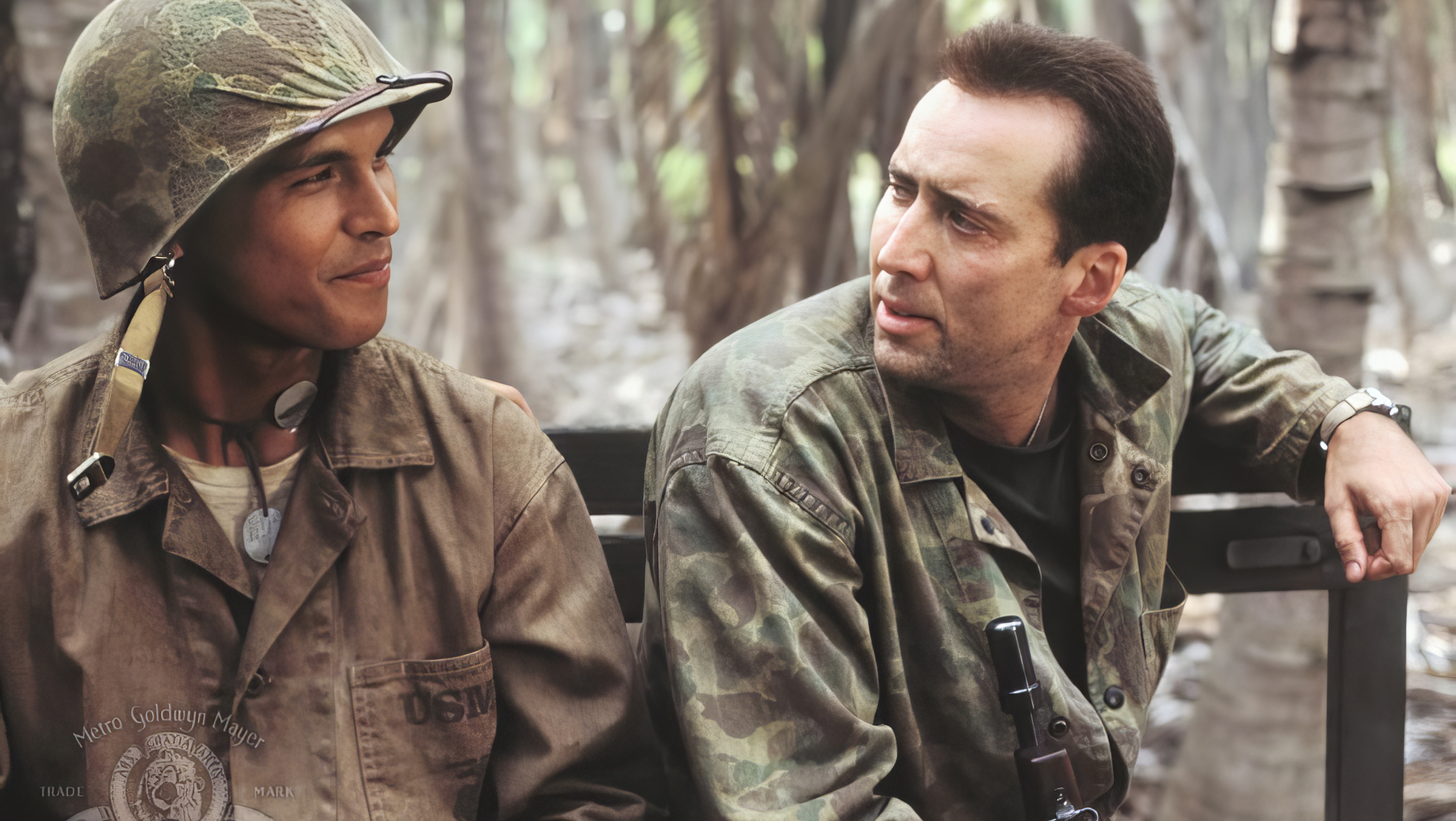 Nicolas Cage wearing Unidentified watch in Windtalkers