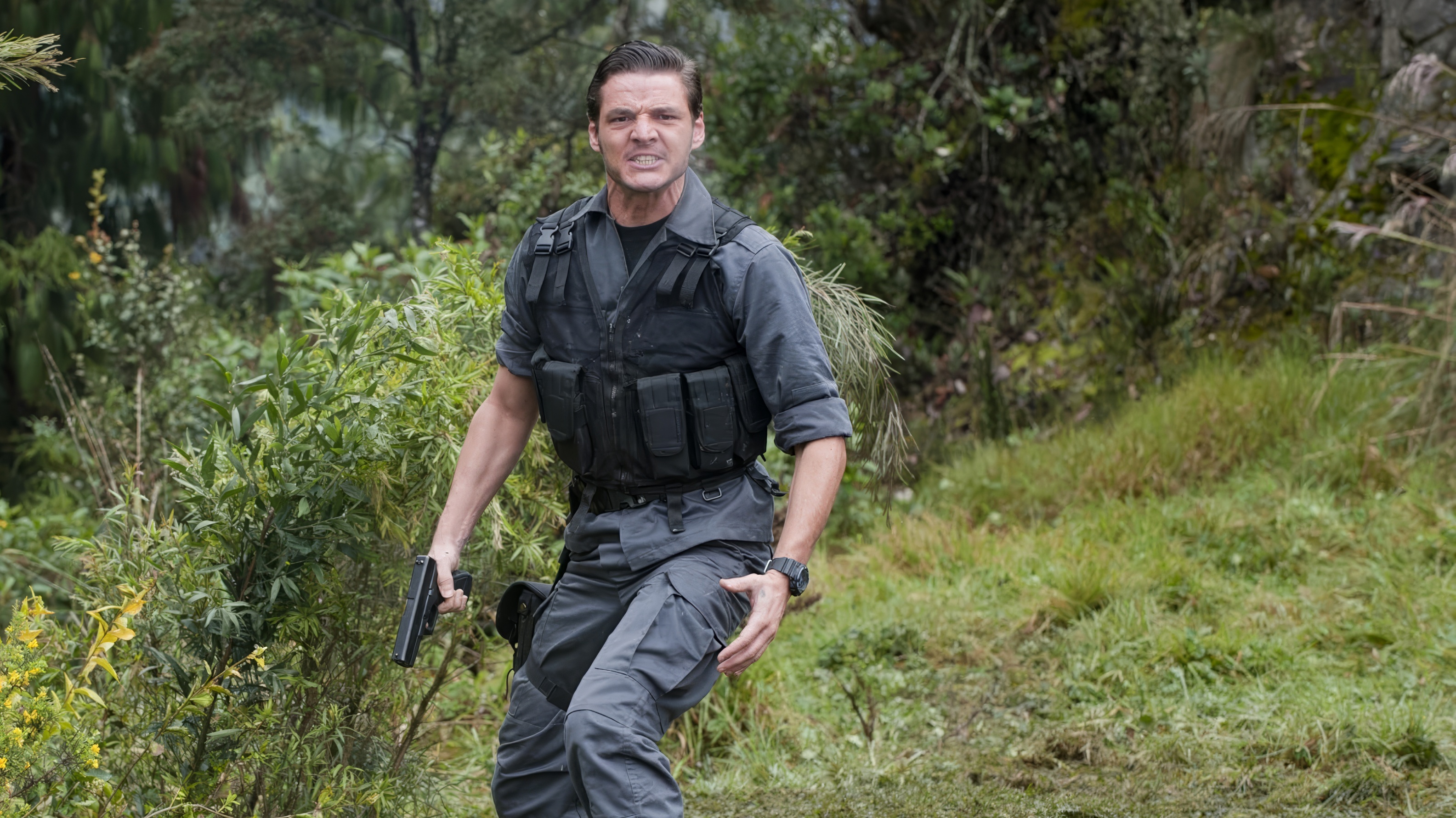 Pedro Pascal wearing Casio G-Shock in Burn Notice: The Fall of Sam Axe