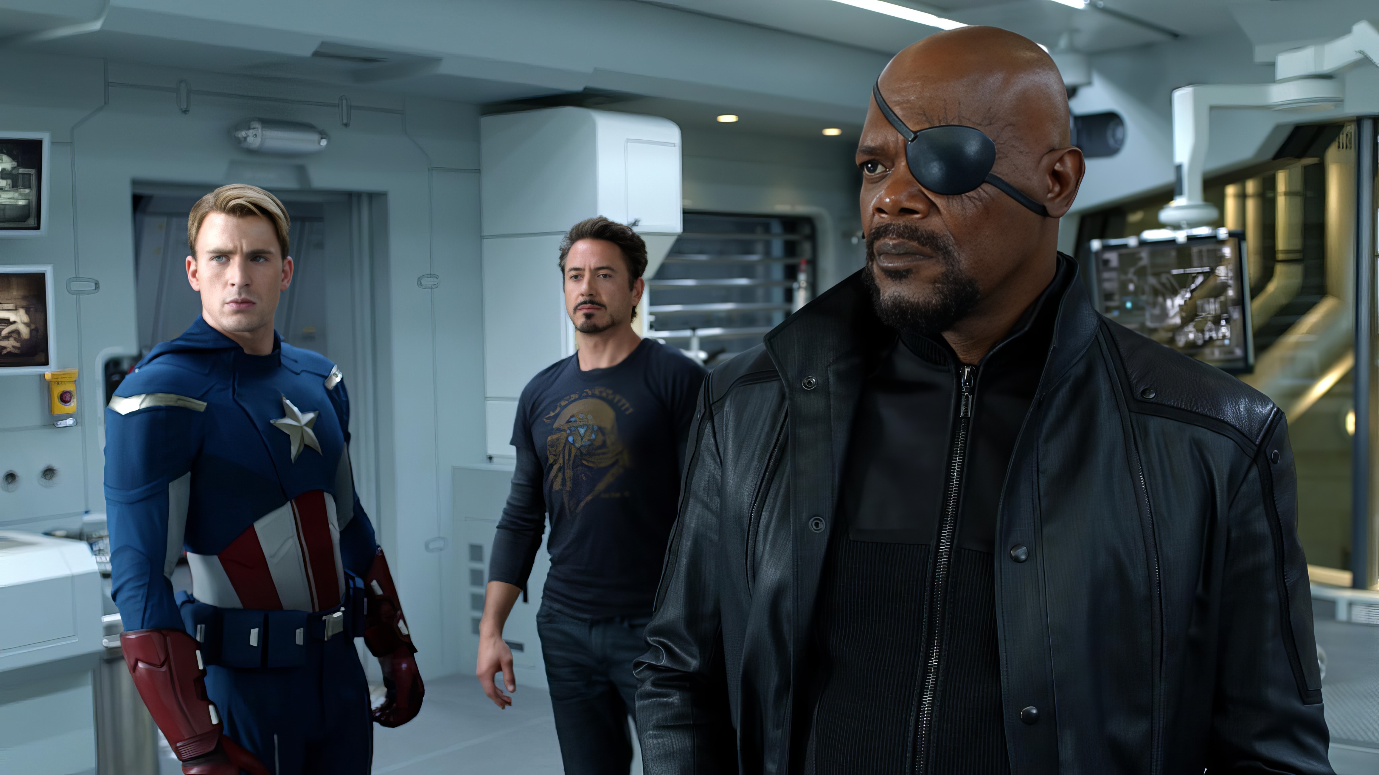 Samuel L. Jackson wearing Piaget Polo in The Avengers