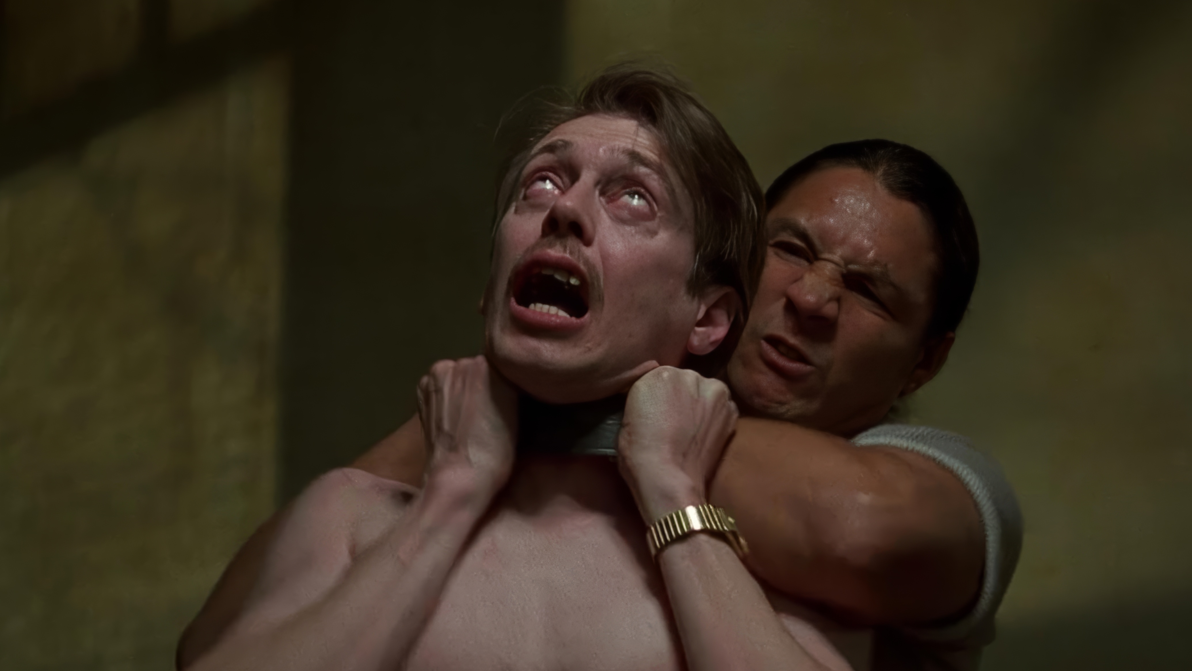 Steve Buscemi wearing Unidentified watch in Fargo