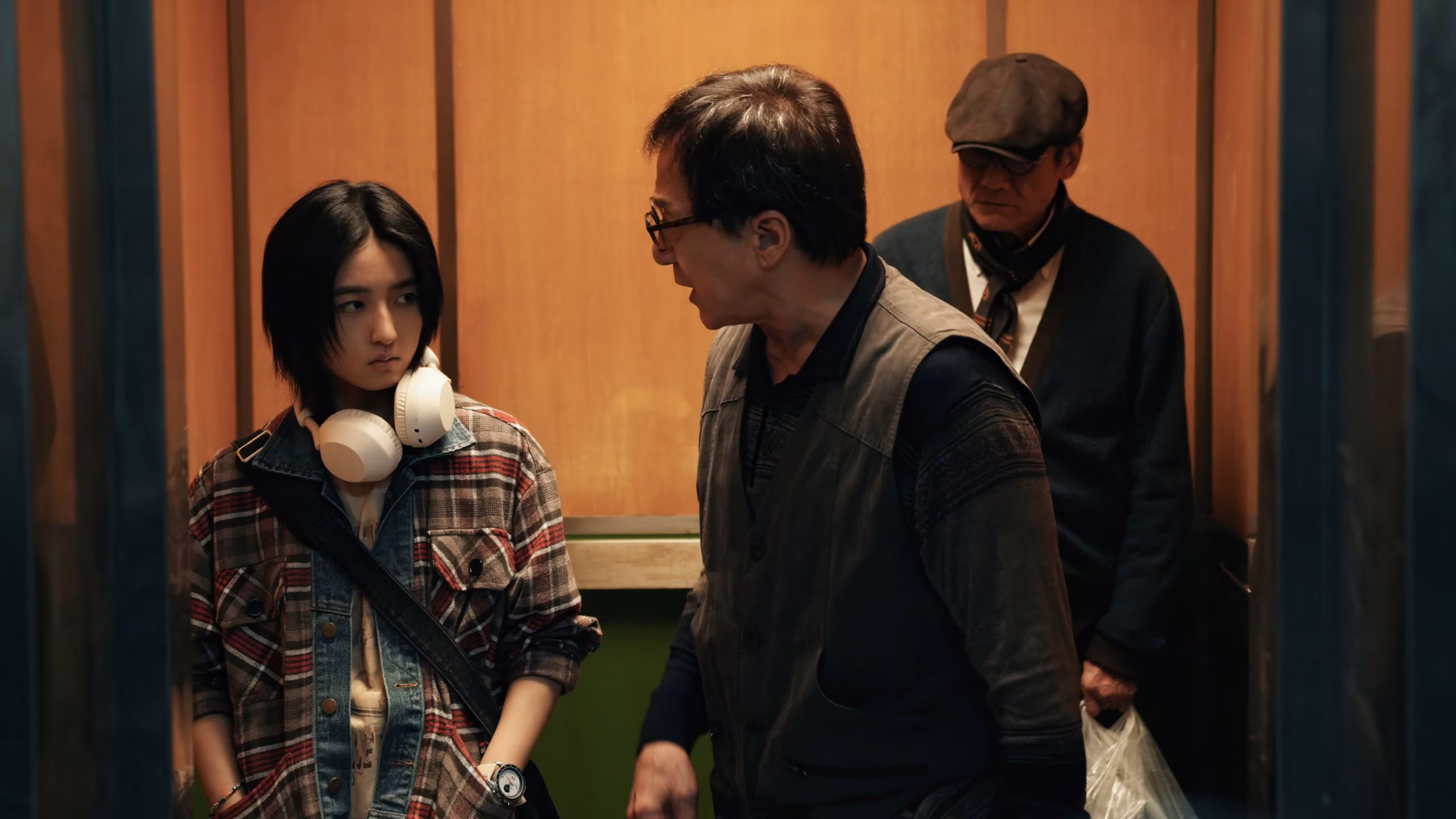 Zhang Zifeng wearing Unidentified watch in The Shadow's Edge