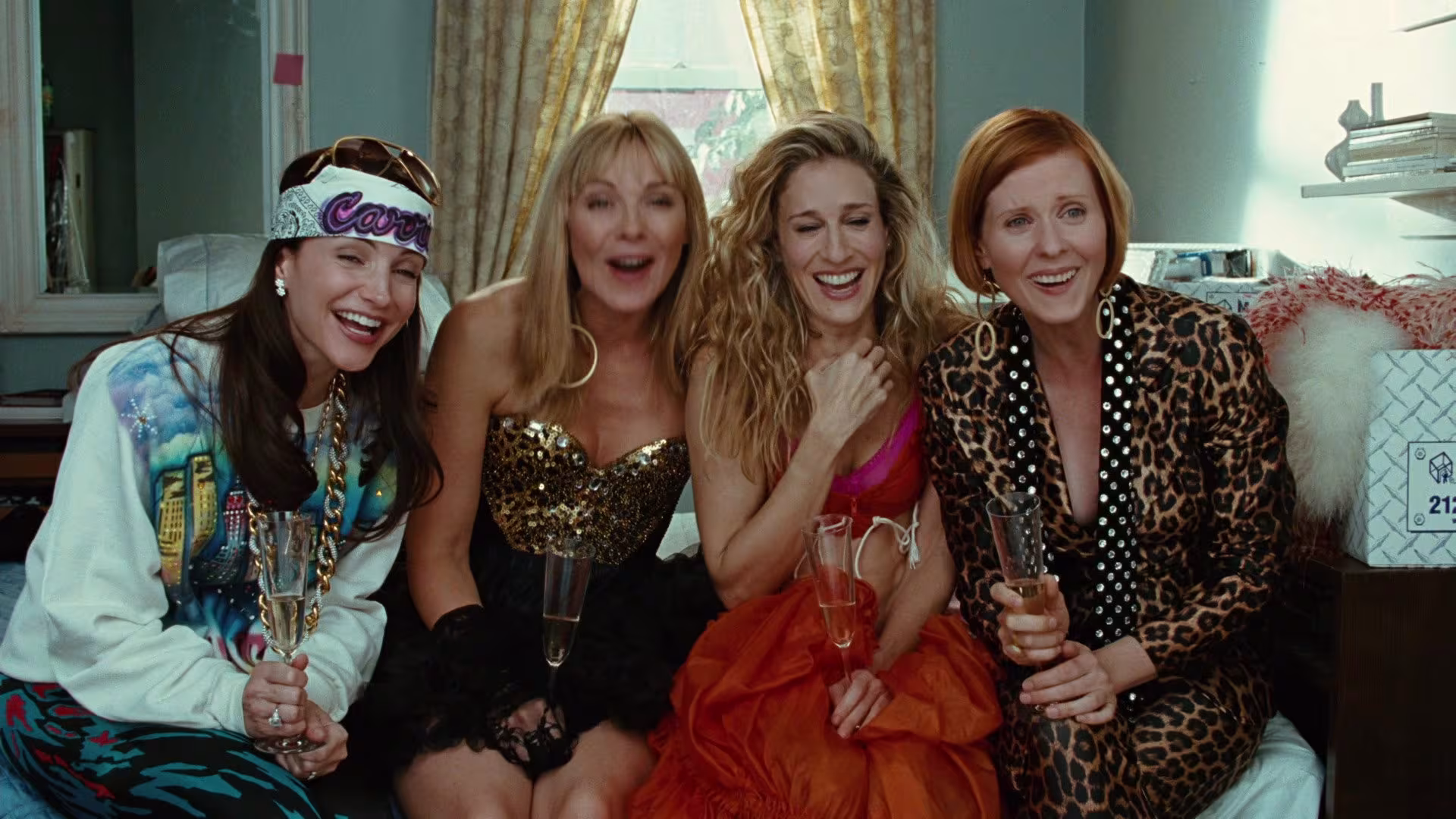 Sarah Jessica Parker wearing Unidentified watch in Sex and the City