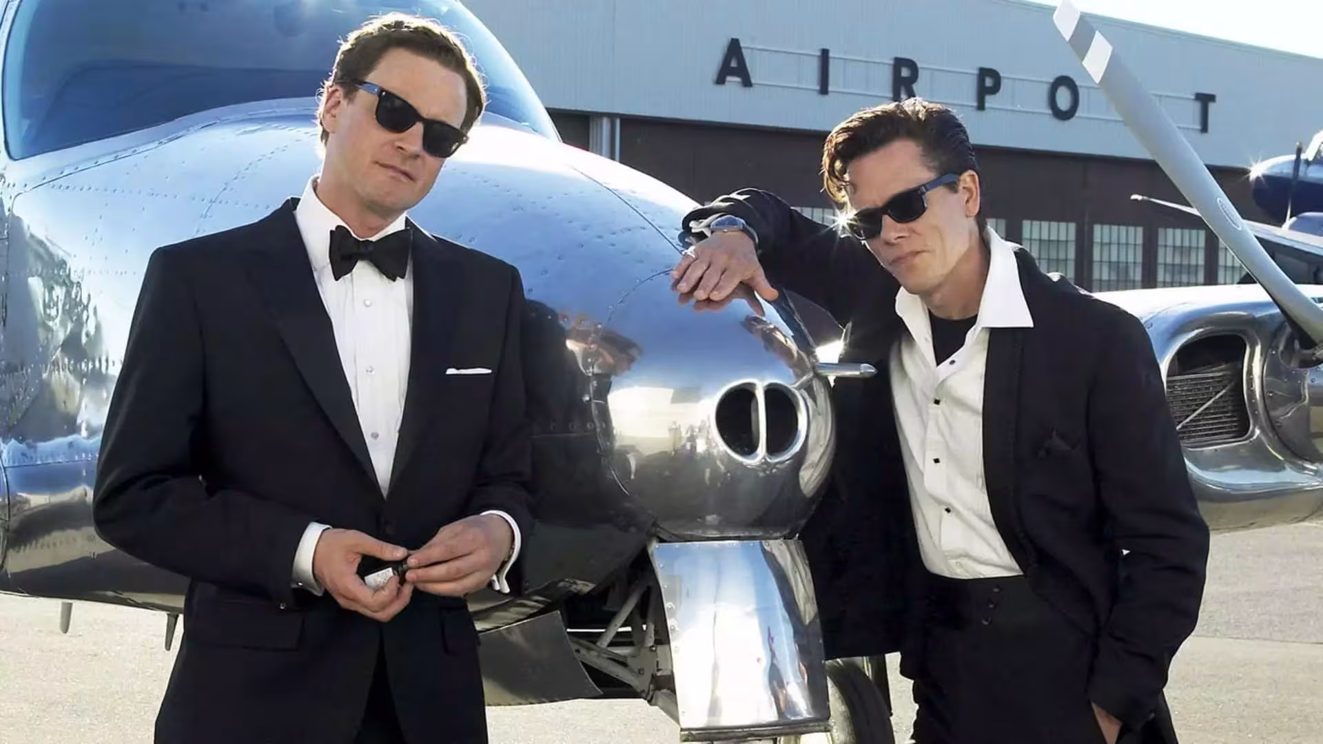 Kevin Bacon wearing Hamilton Ventura in Where the Truth Lies
