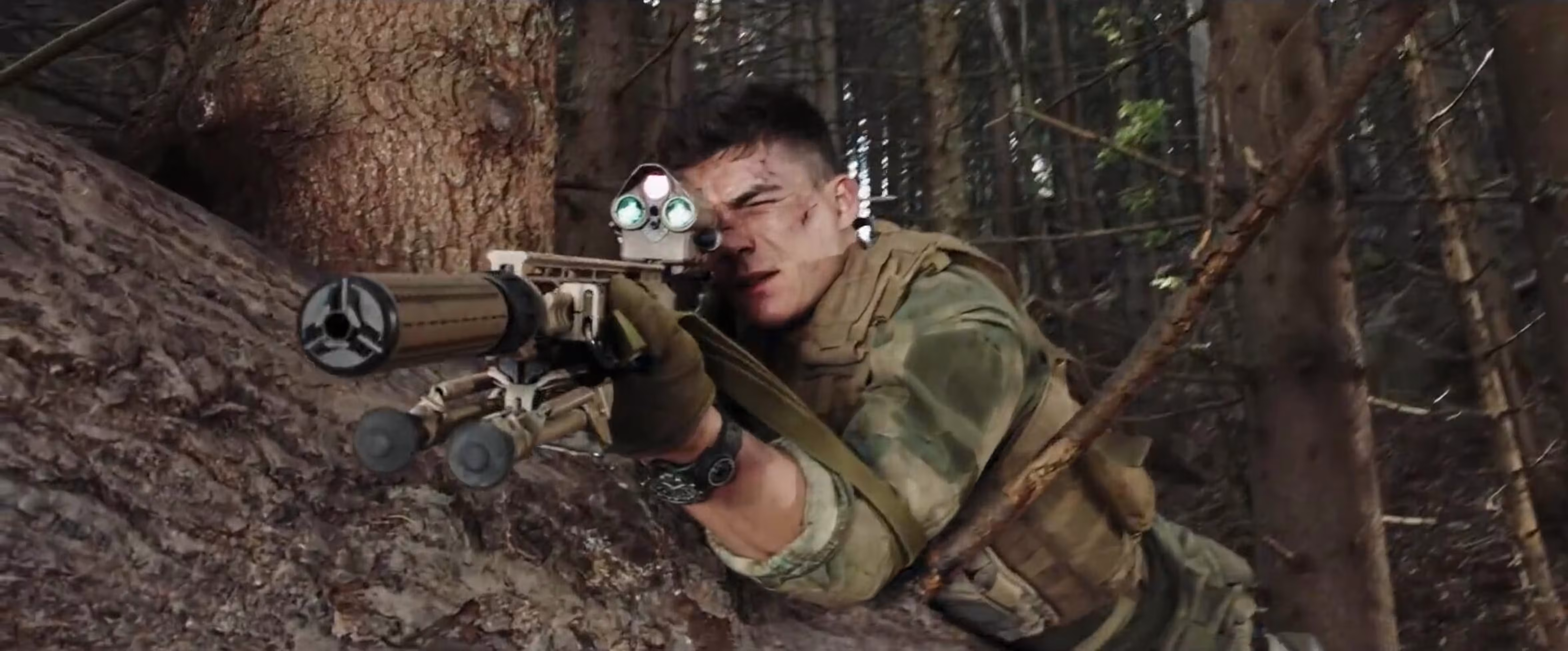 Zane Holtz wearing Unidentified watch in Hunter Killer