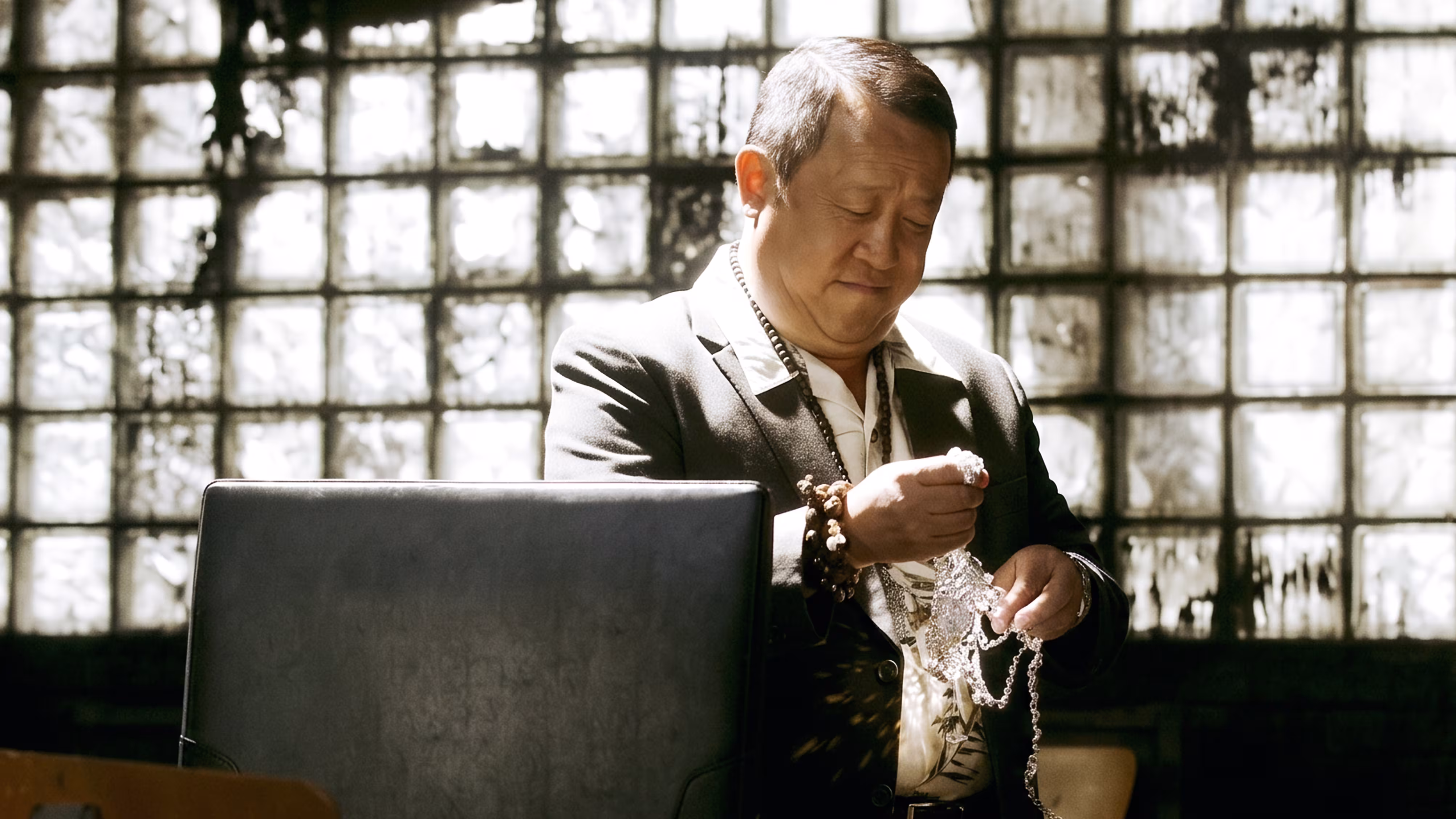 Eric Tsang wearing Rolex Datejust II in The Adventurers