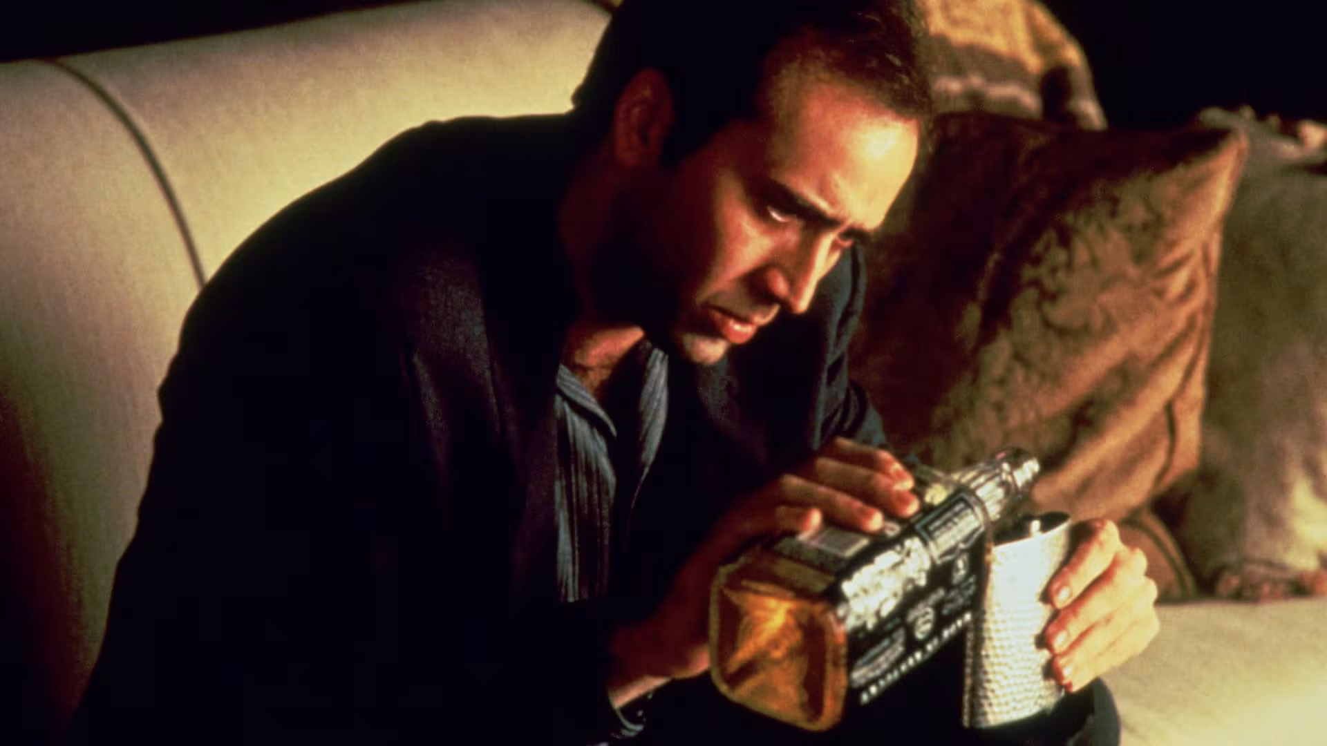 Nicolas Cage wearing Rolex Cosmograph Daytona in Leaving Las Vegas