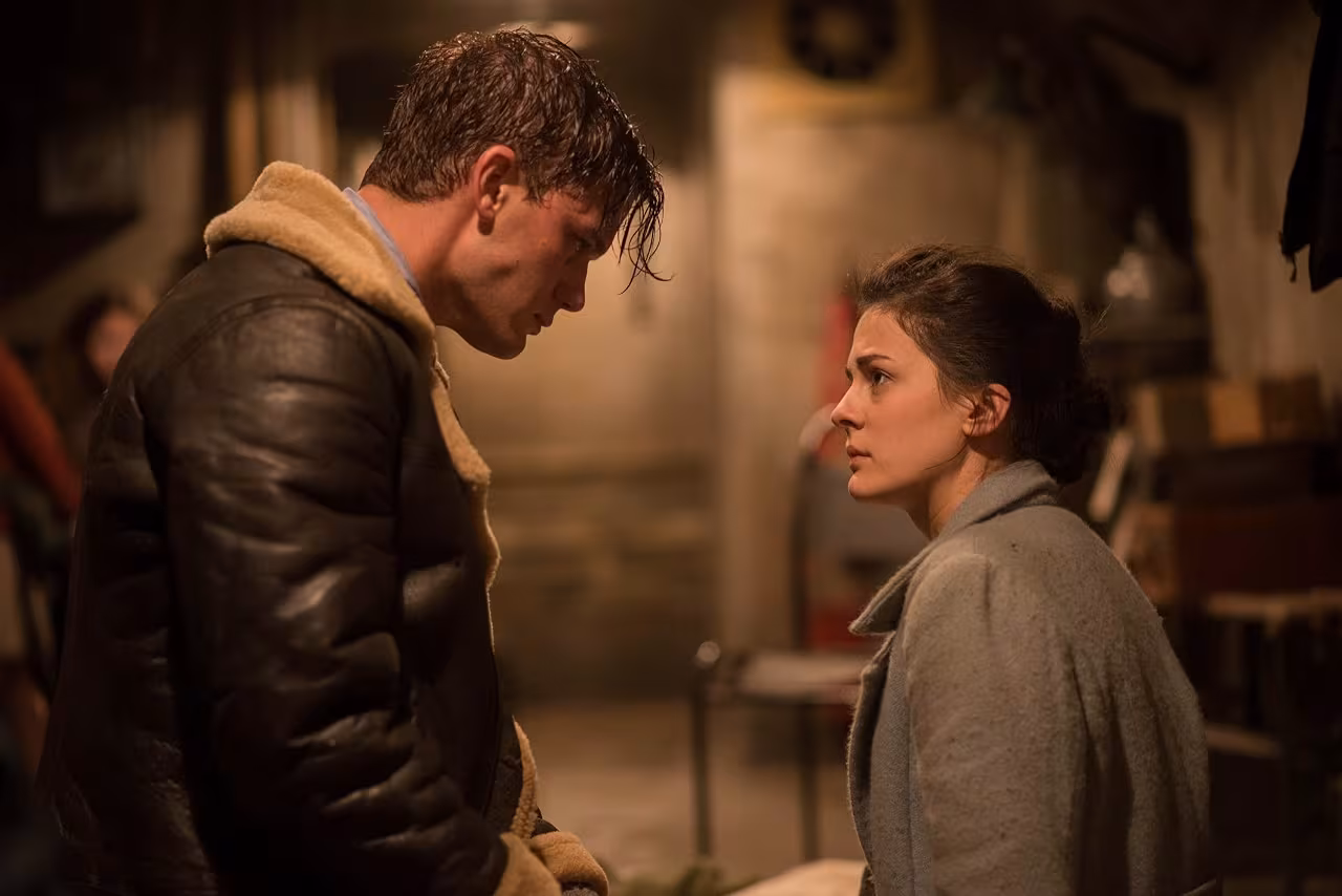 Jeremy Irvine wearing Sekonda in The Woman in Black 2: Angel of Death