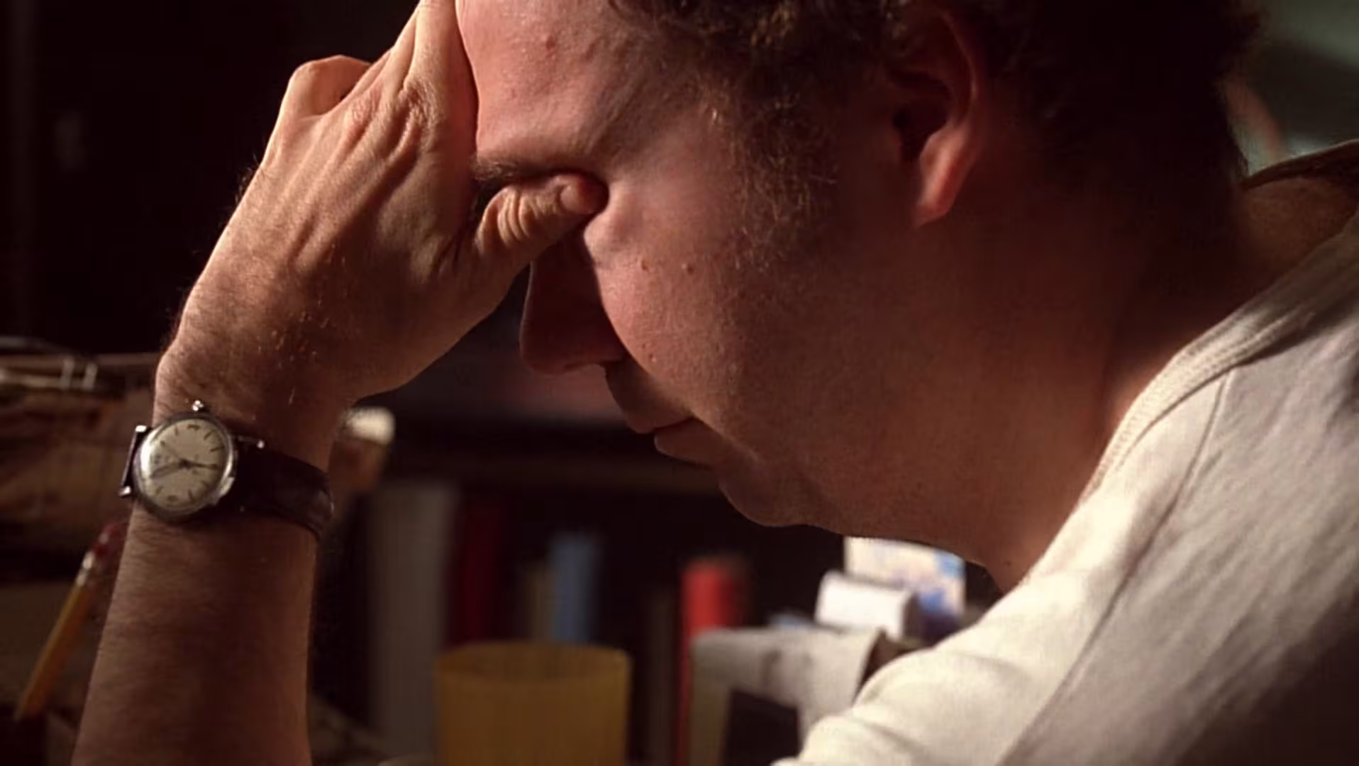 Paul Giamatti wearing Unidentified watch in American Splendor