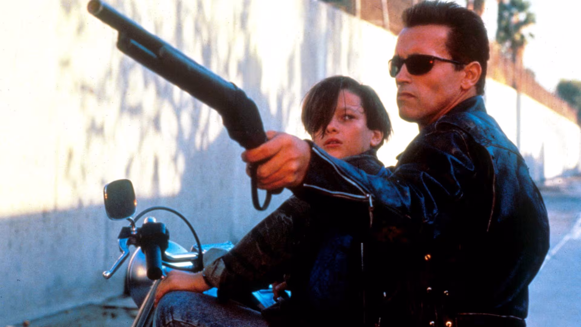 Edward Furlong wearing Unidentified watch in Terminator 2: Judgment Day
