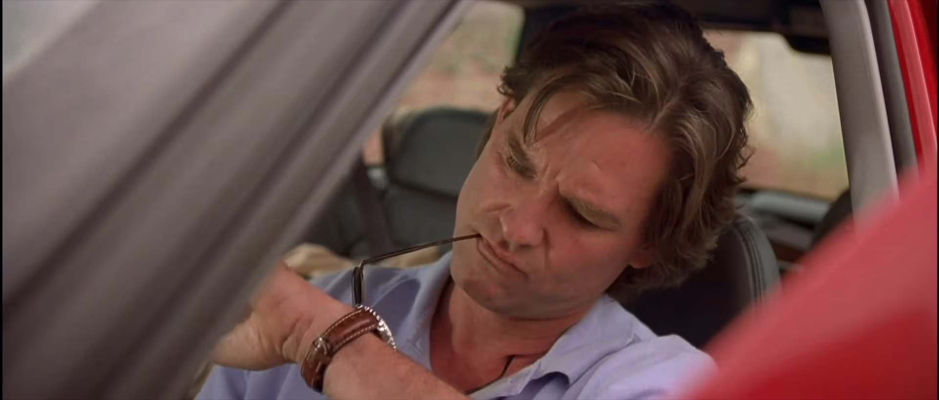 Kurt Russell wearing Unidentified watch in Breakdown