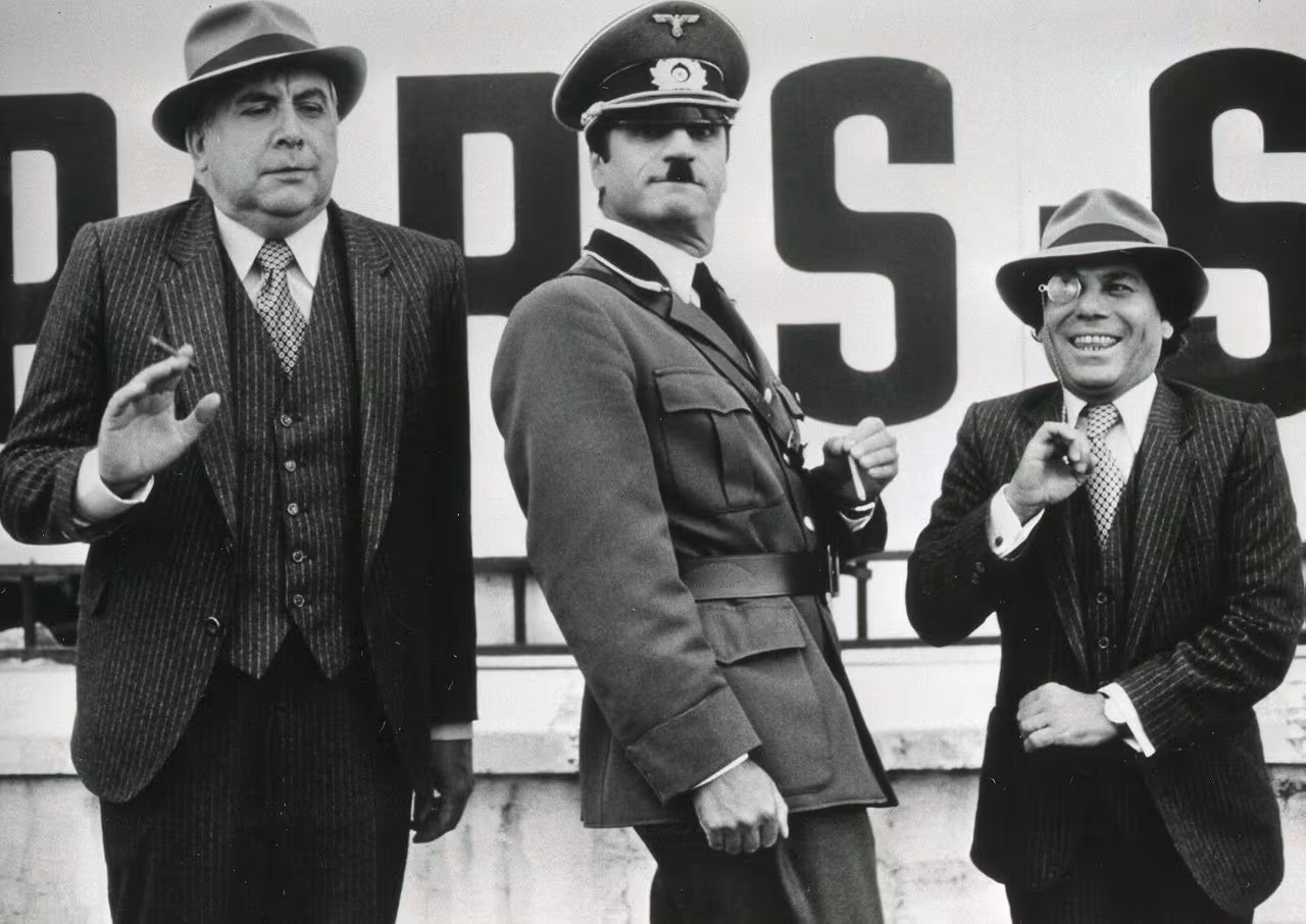 Aldo Maccione wearing Rolex Datejust in Le Bourreau des cœurs